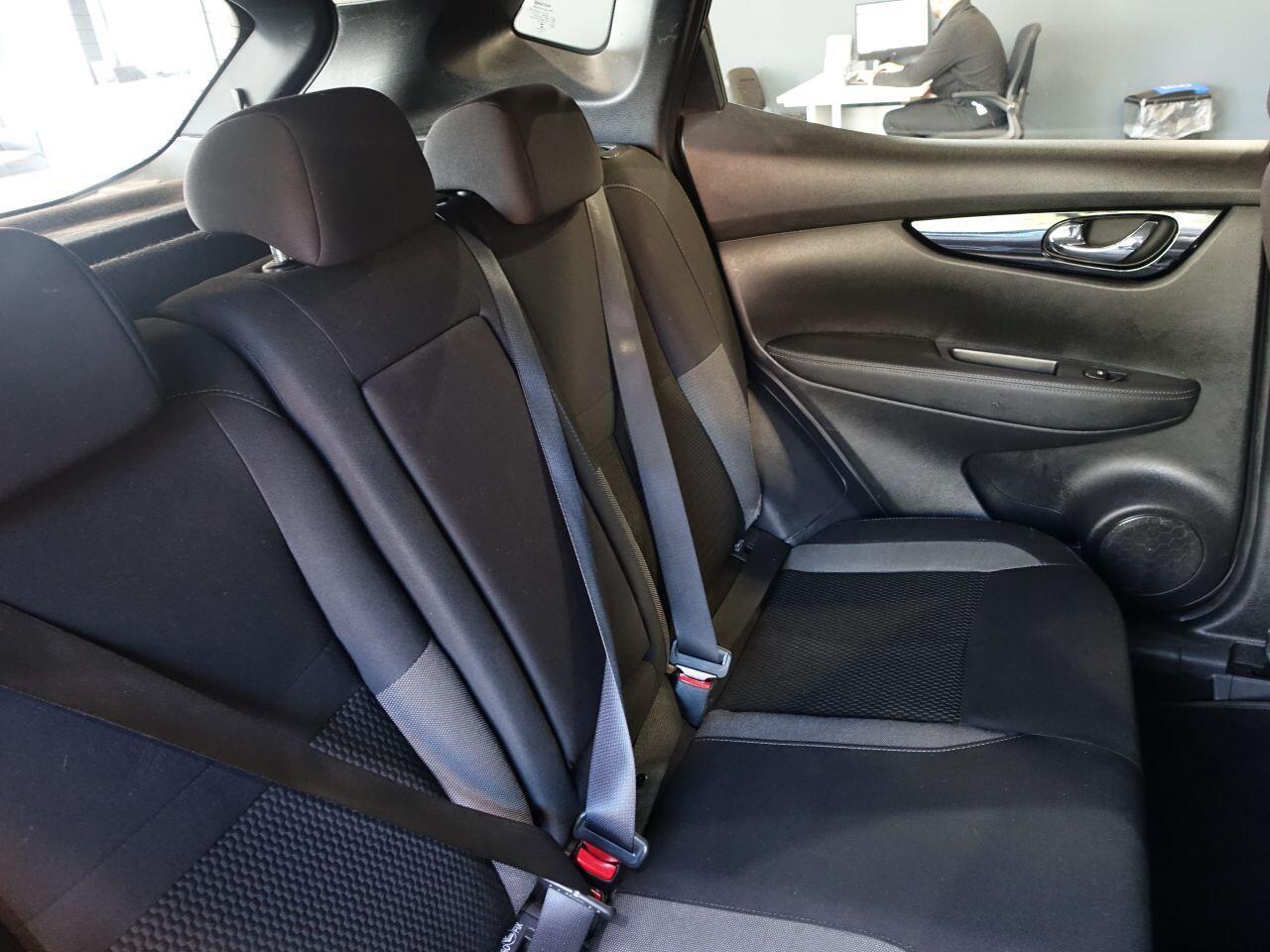 Nissan Qashqai - Image 14