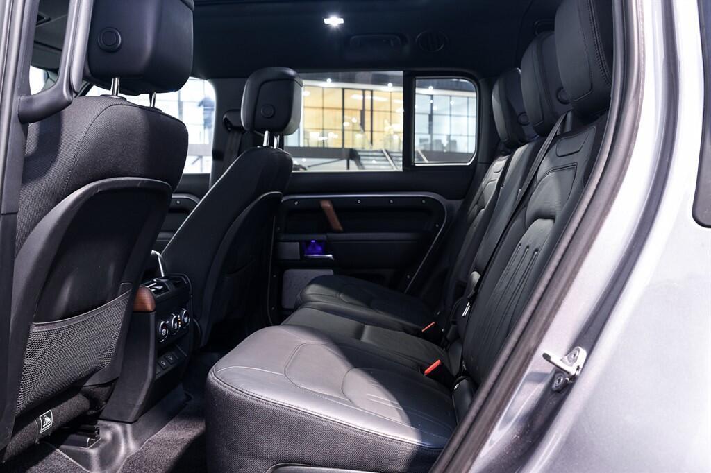 Land Rover Defender 130 - Image 20