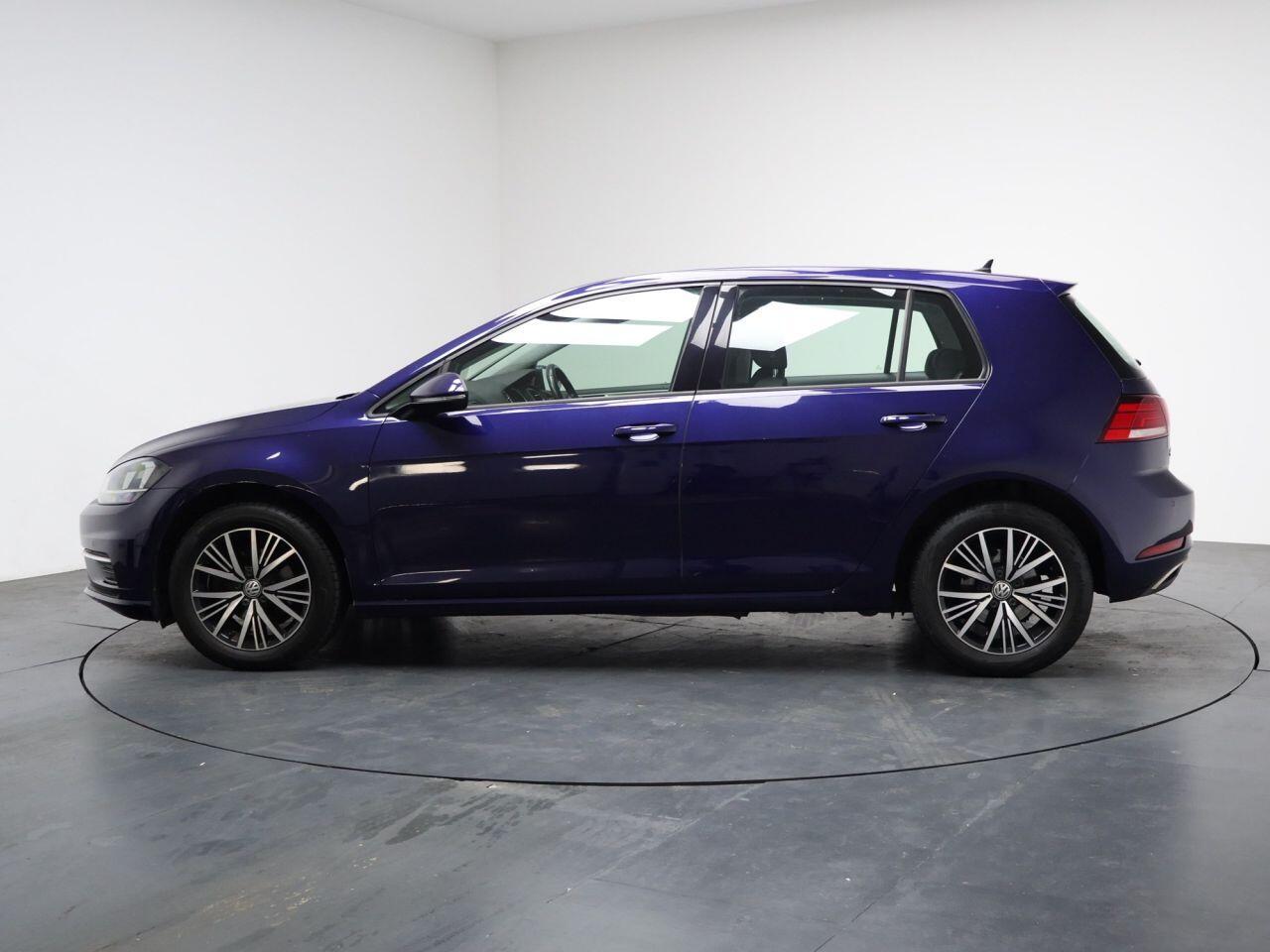 Volkswagen Golf - Image 8