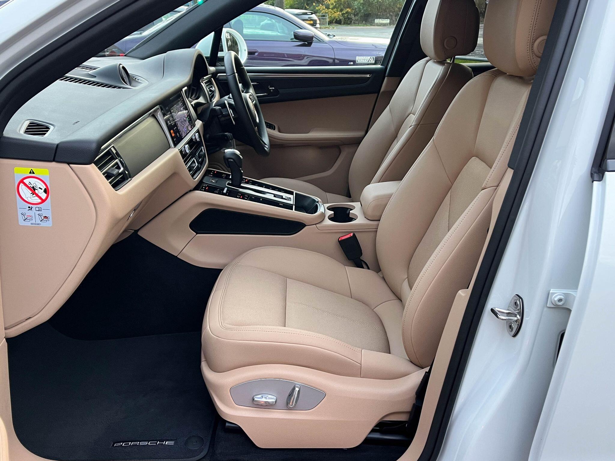 Porsche Macan - Image 7