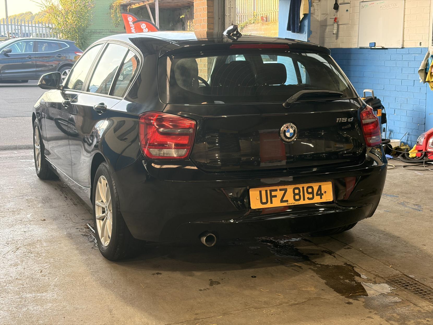 BMW 1 Series - Image 8