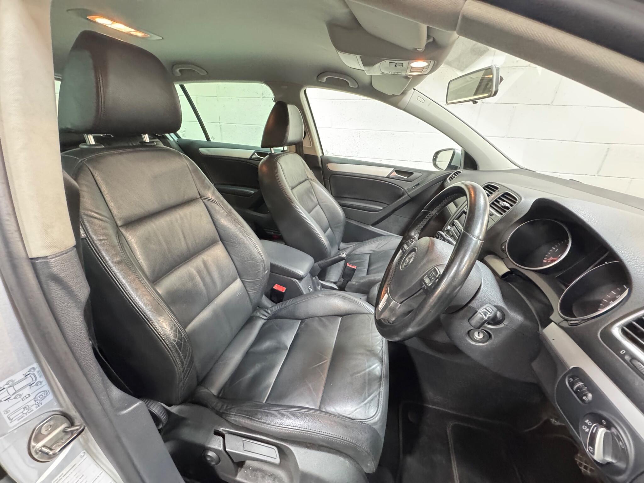 Volkswagen Golf - Image 8