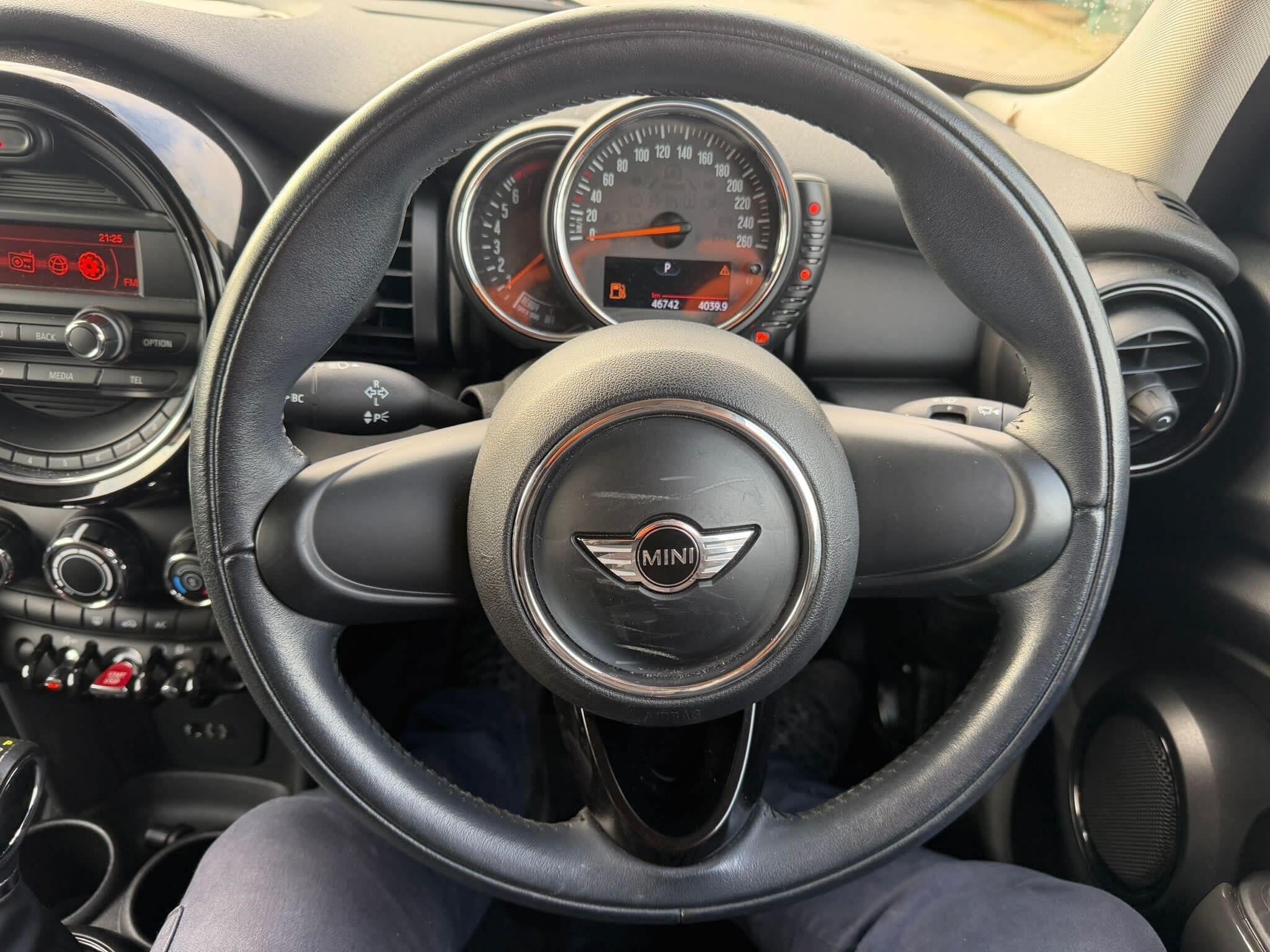 MINI Hatch - Image 18