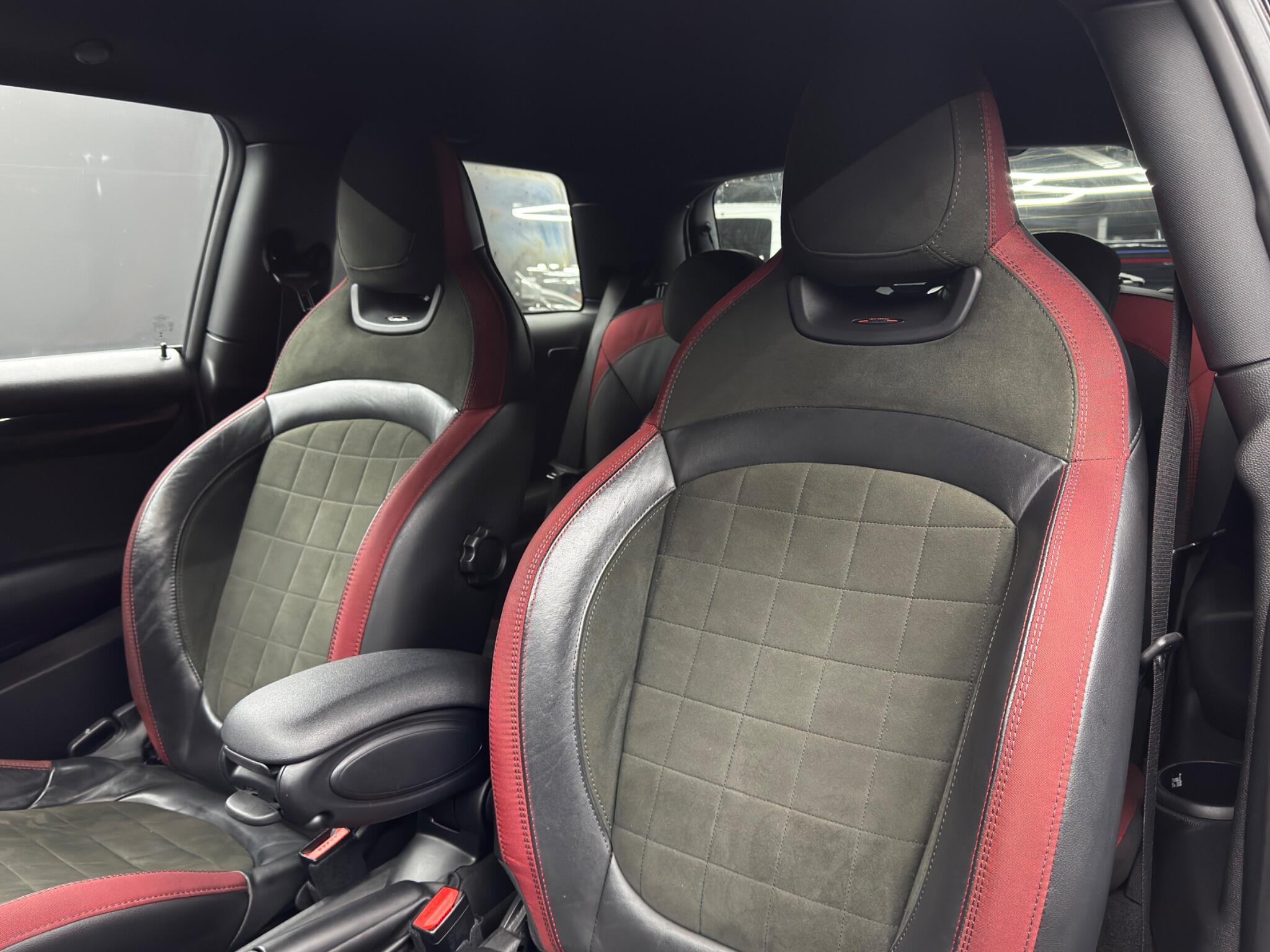 MINI Hatch - Image 13