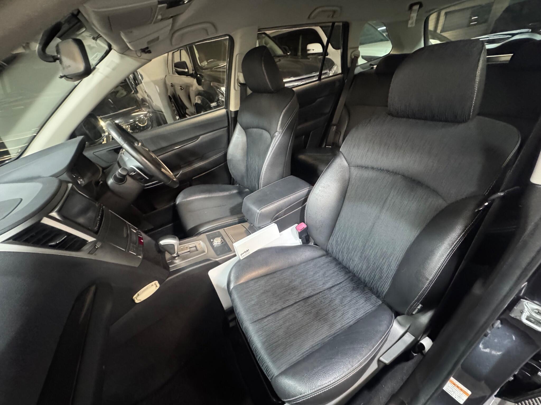 Subaru Legacy - Image 10