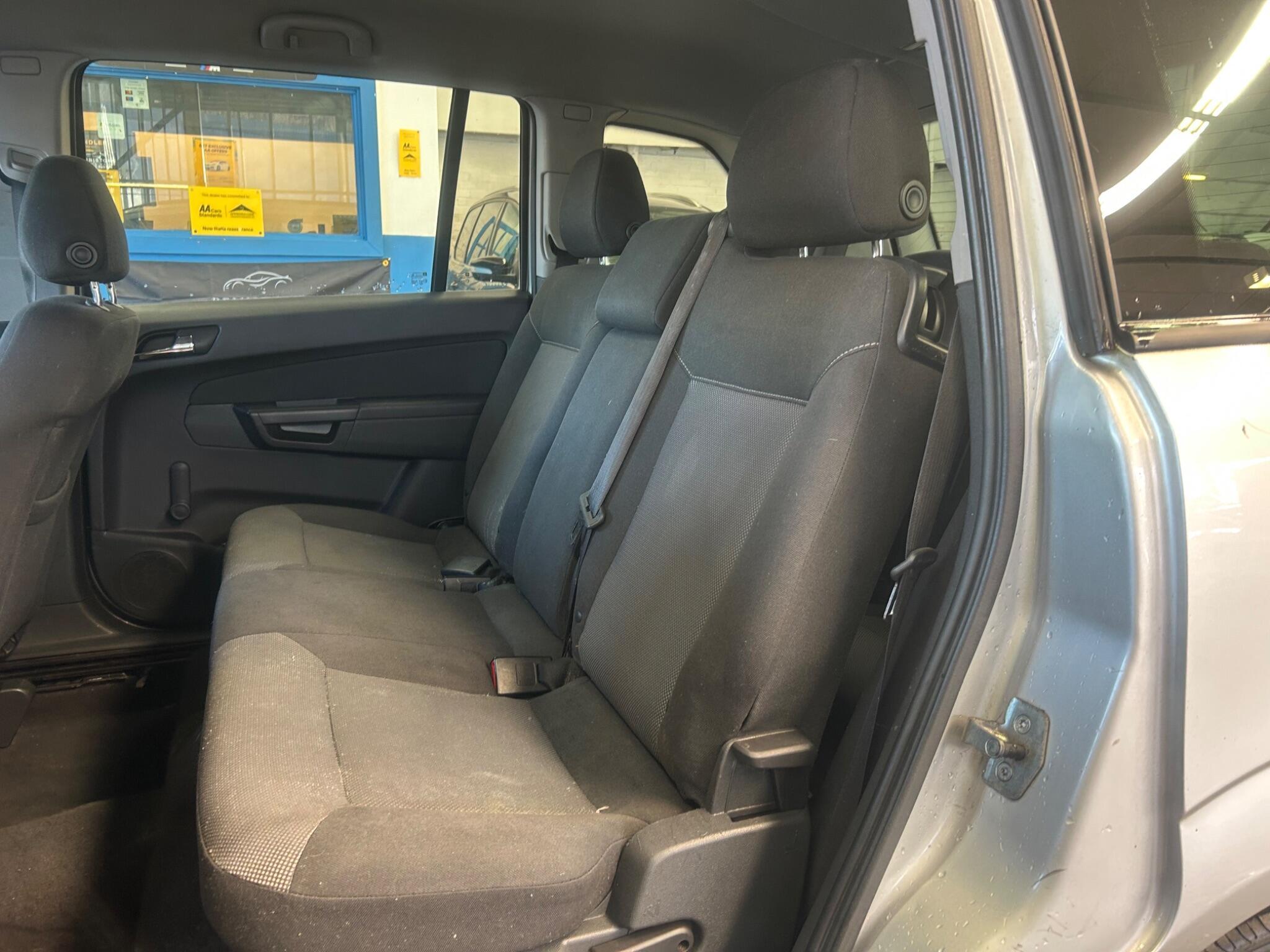 Vauxhall Zafira - Image 22