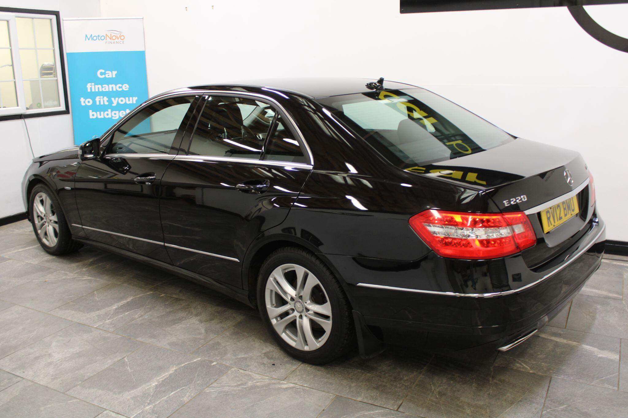 Mercedes E Class - Image 19