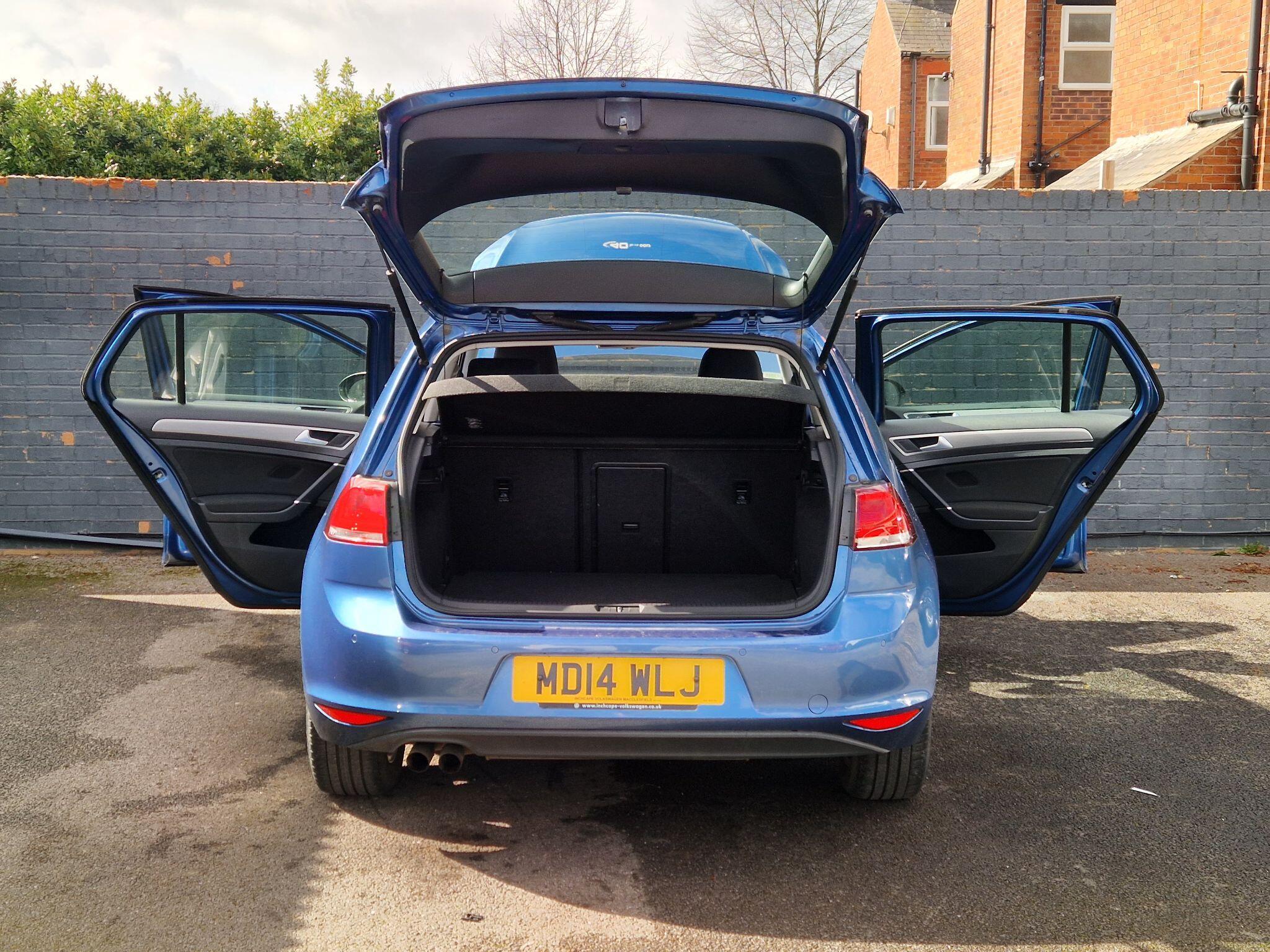 Volkswagen Golf - Image 20