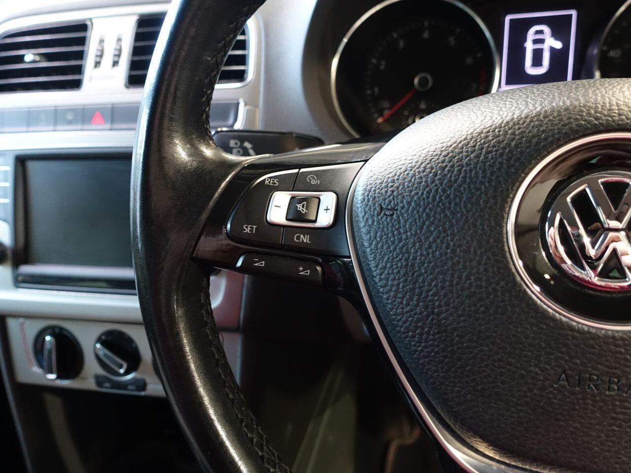 Volkswagen Polo - Image 23