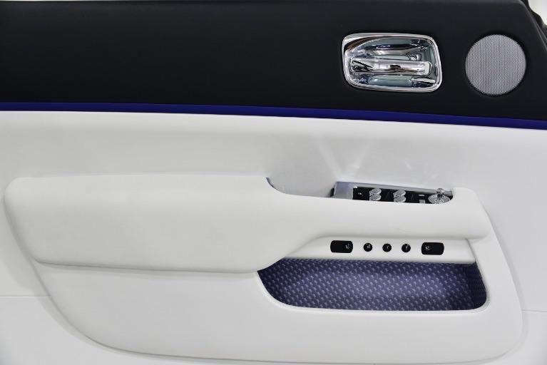Rolls-Royce Dawn - Image 41