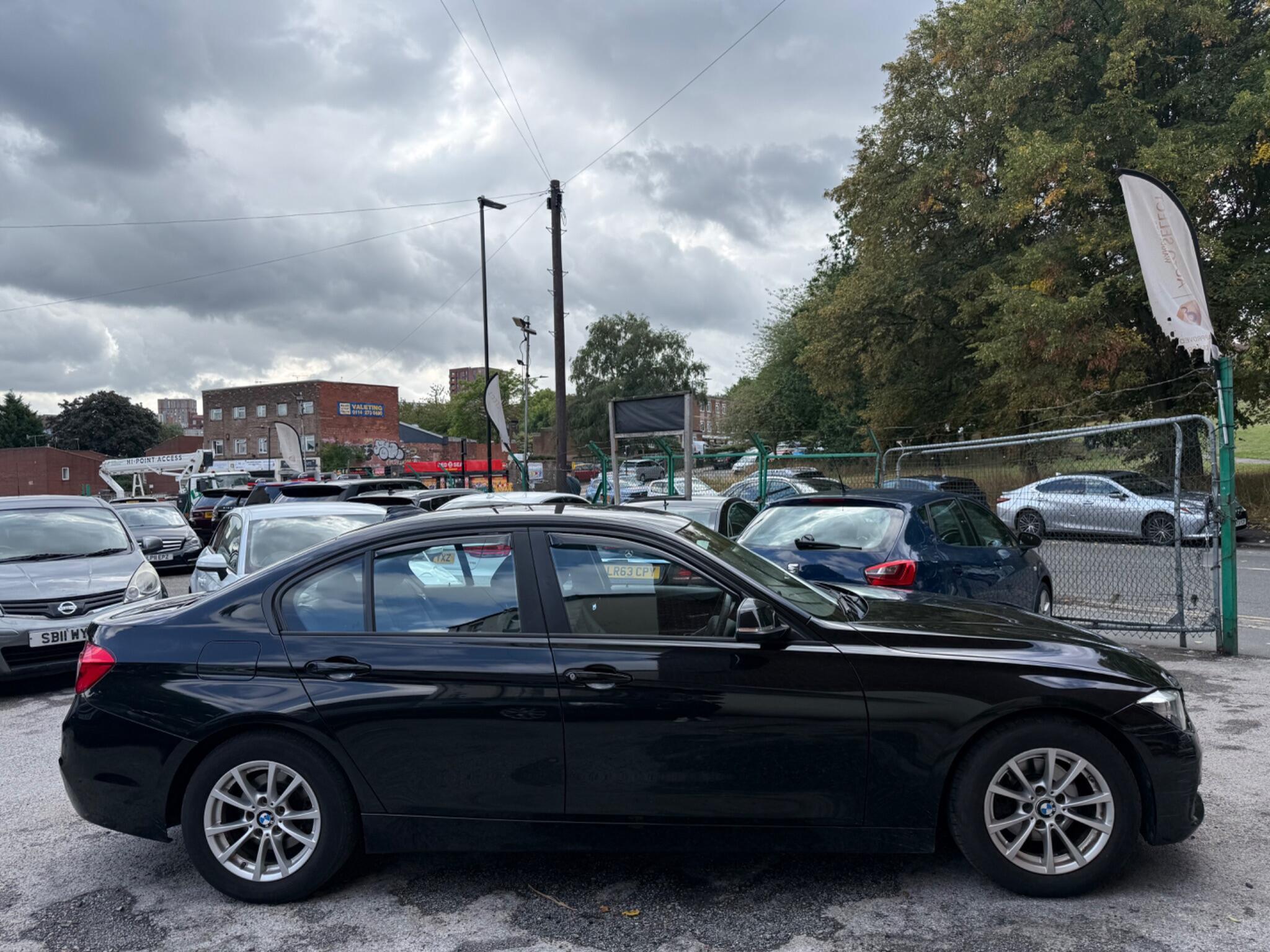 BMW 3 Series - Image 8