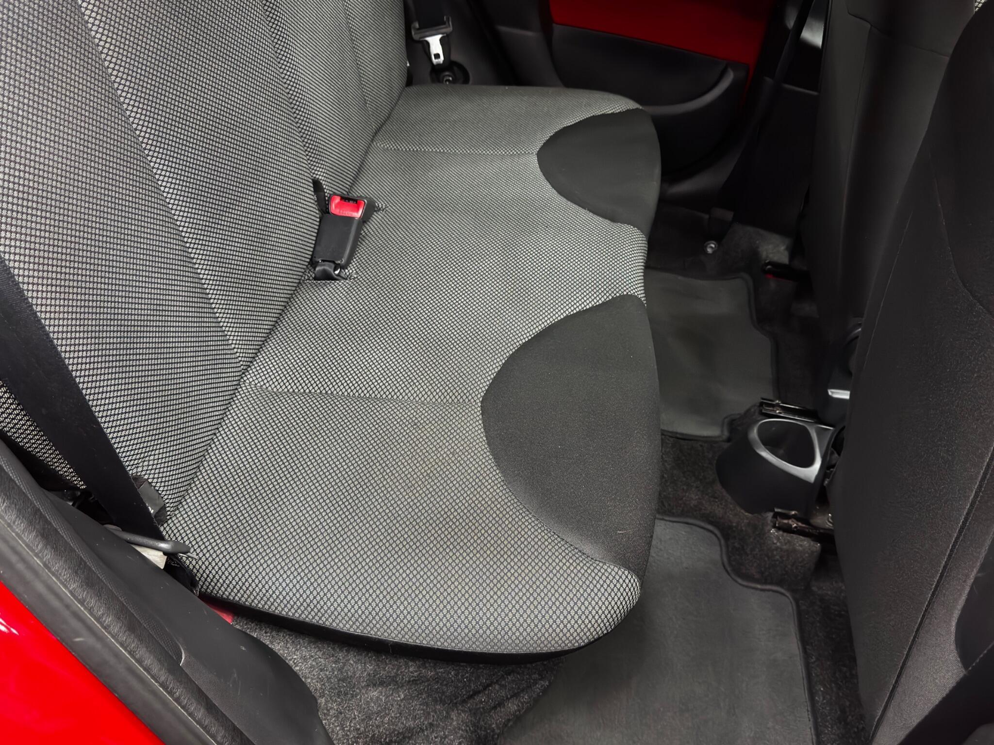 Toyota Aygo - Image 16