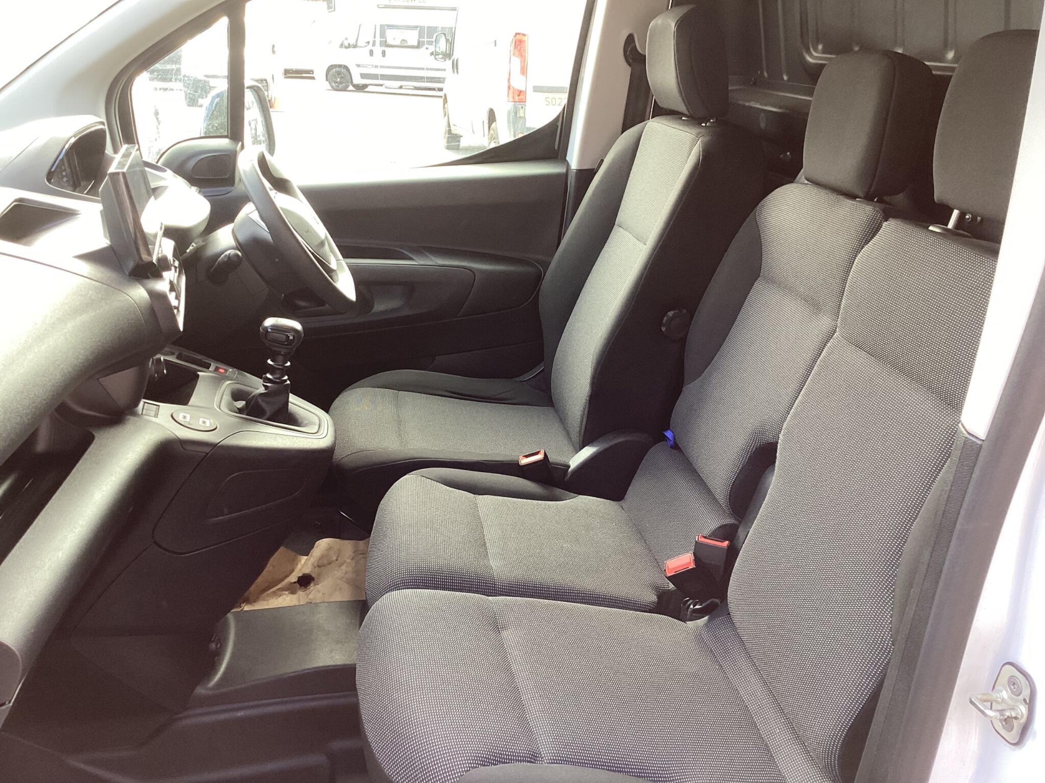 Peugeot Partner - Image 17