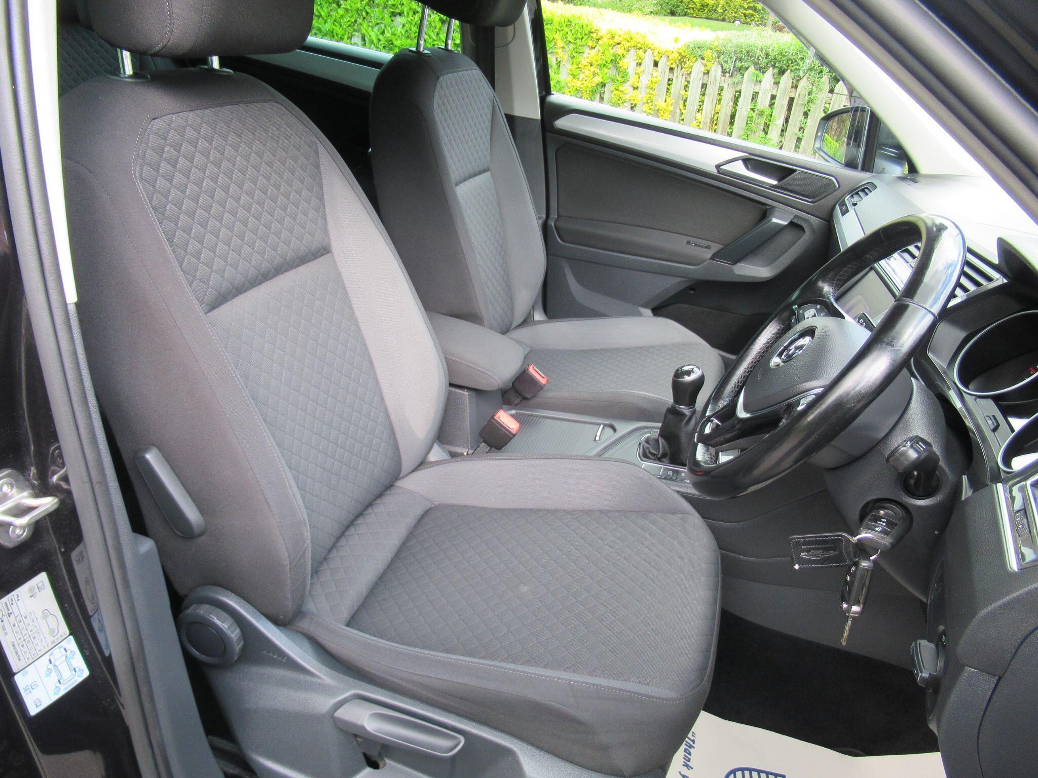 Volkswagen Tiguan - Image 20