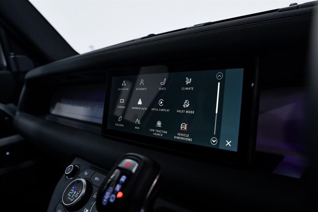 Land Rover Defender 110 - Image 24