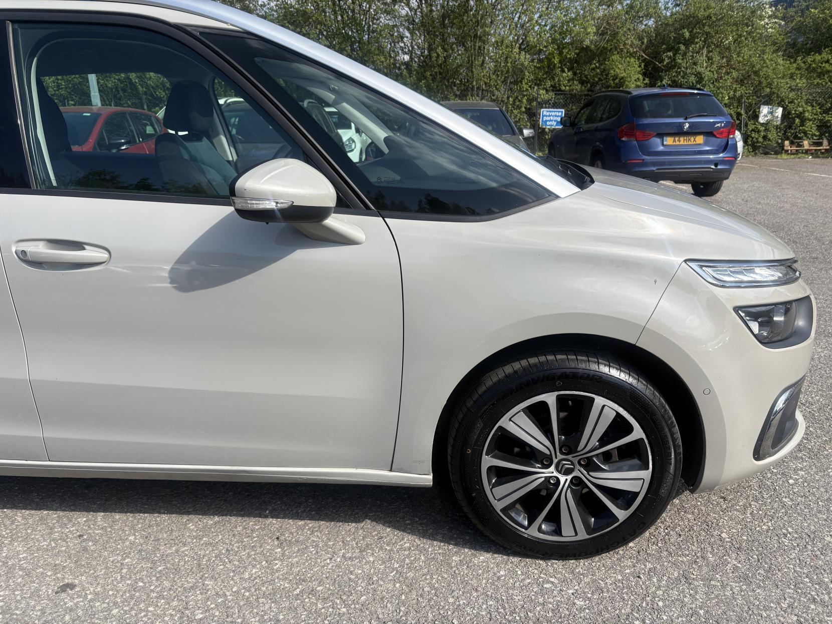Citroen Grand C4 Picasso - Image 22