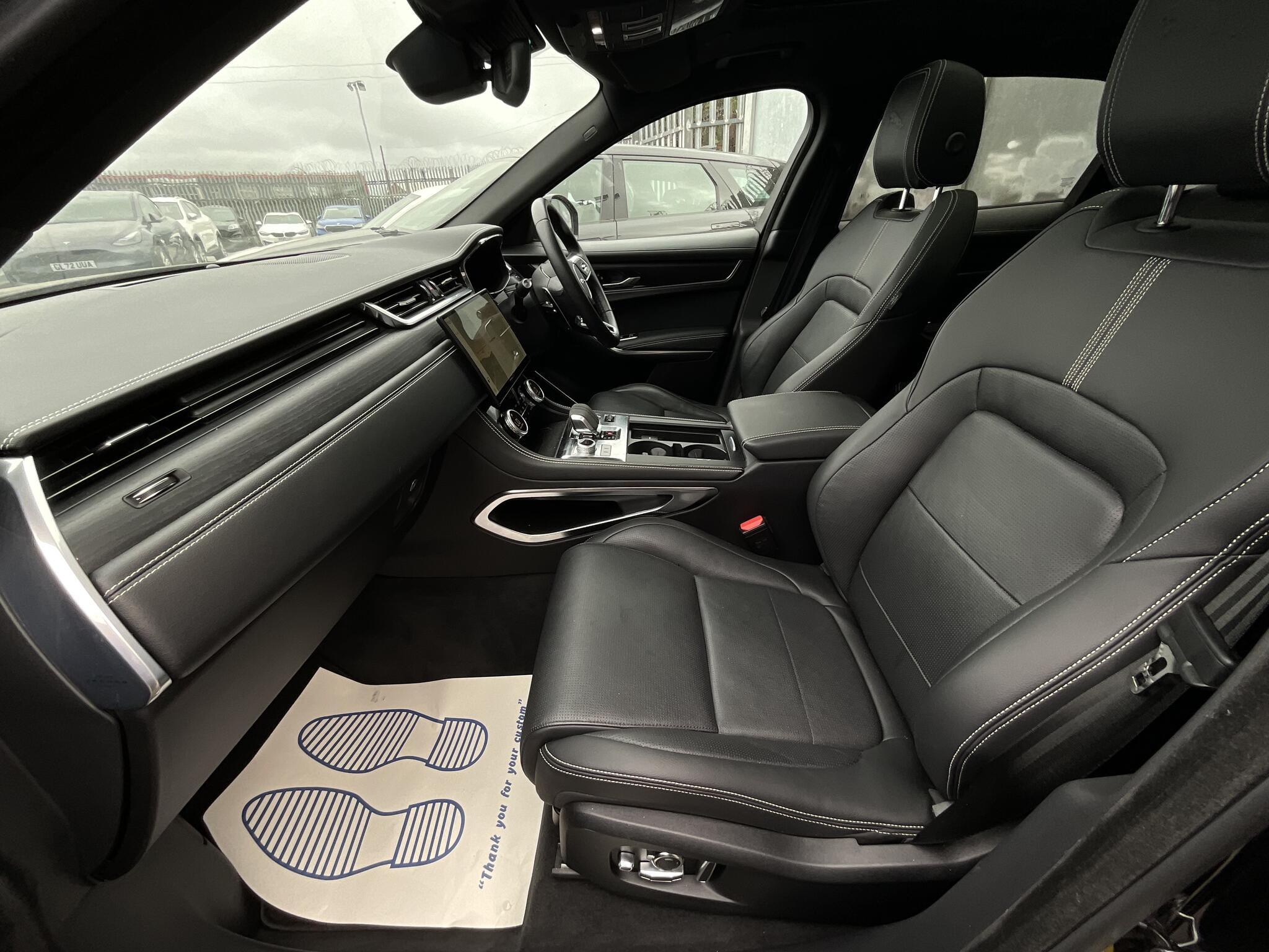 Jaguar F-Pace - Image 18