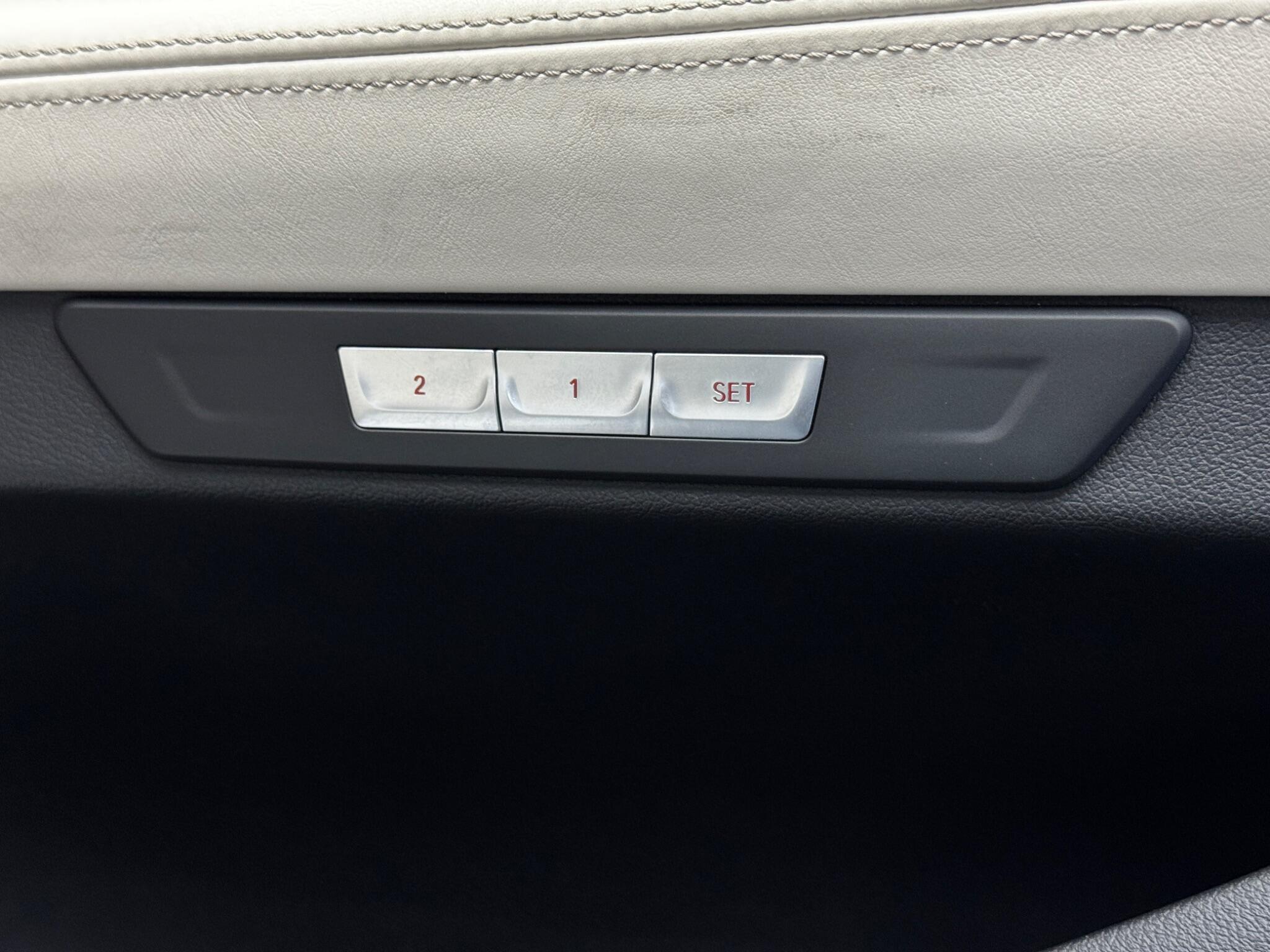 BMW 7 Series - Image 59