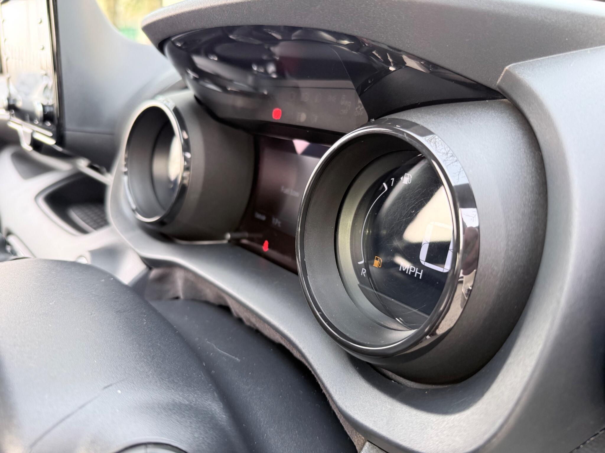 Toyota Yaris - Image 15