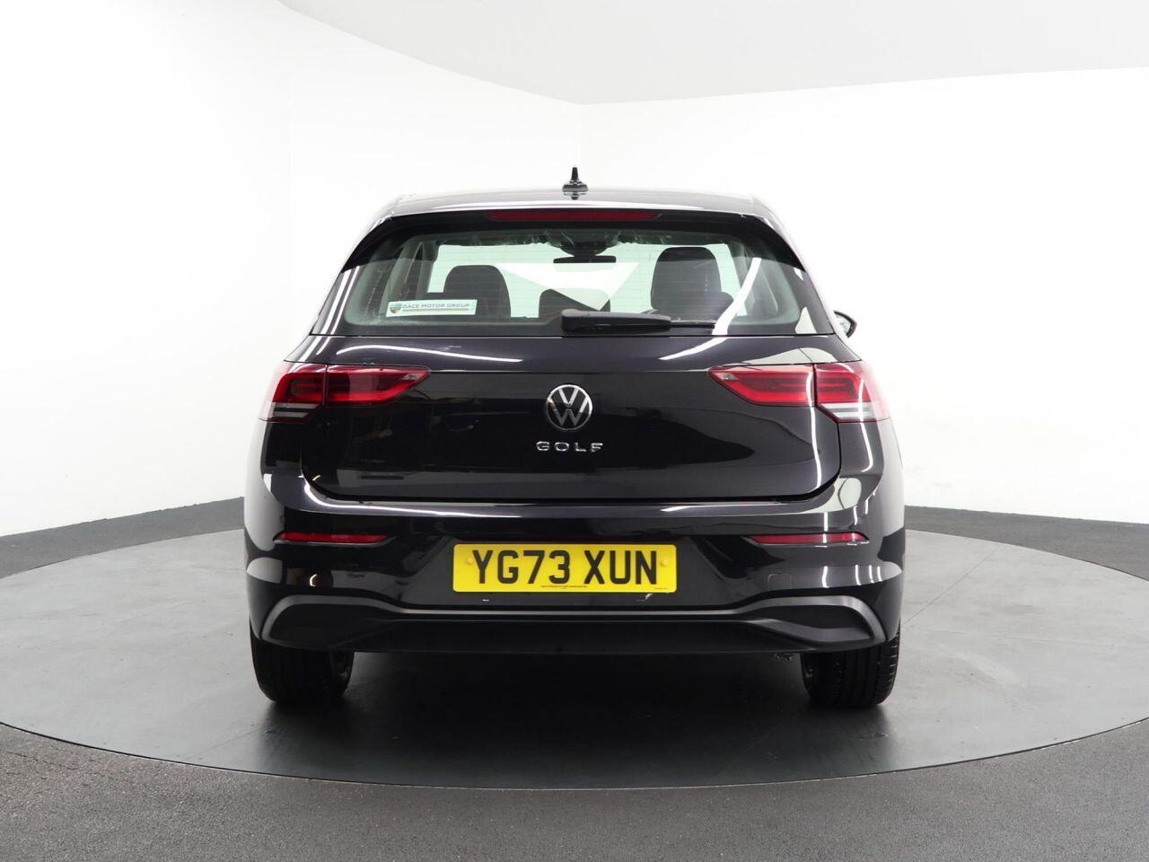 Volkswagen Golf - Image 11