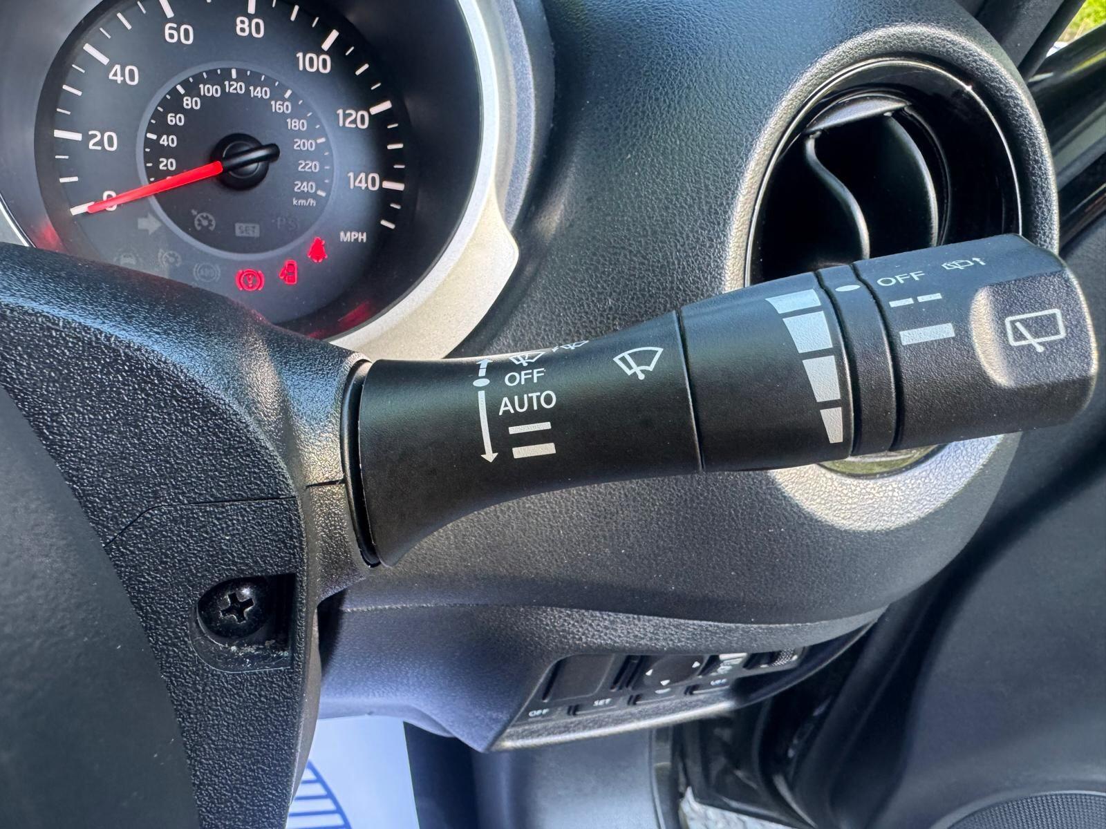 Nissan Juke - Image 35