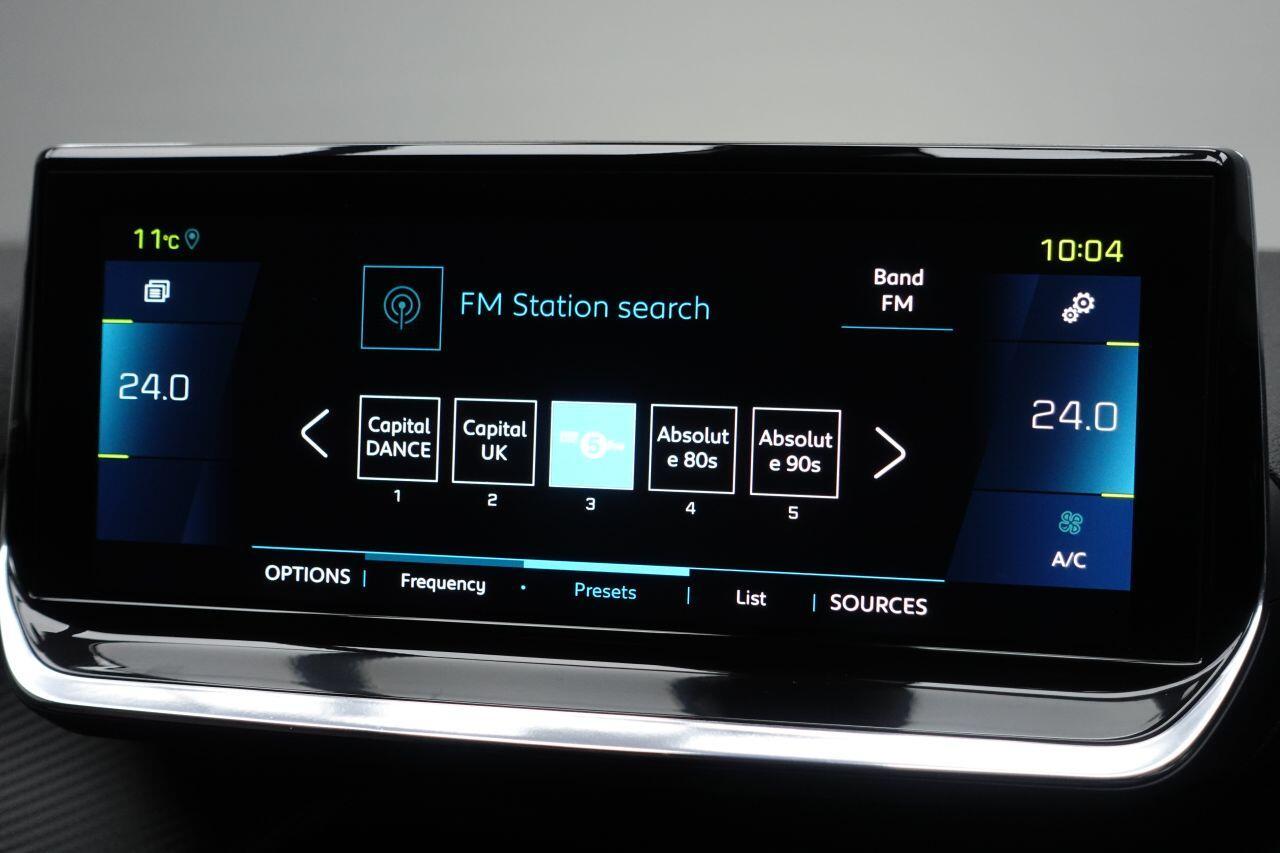 Peugeot E-2008 - Image 30