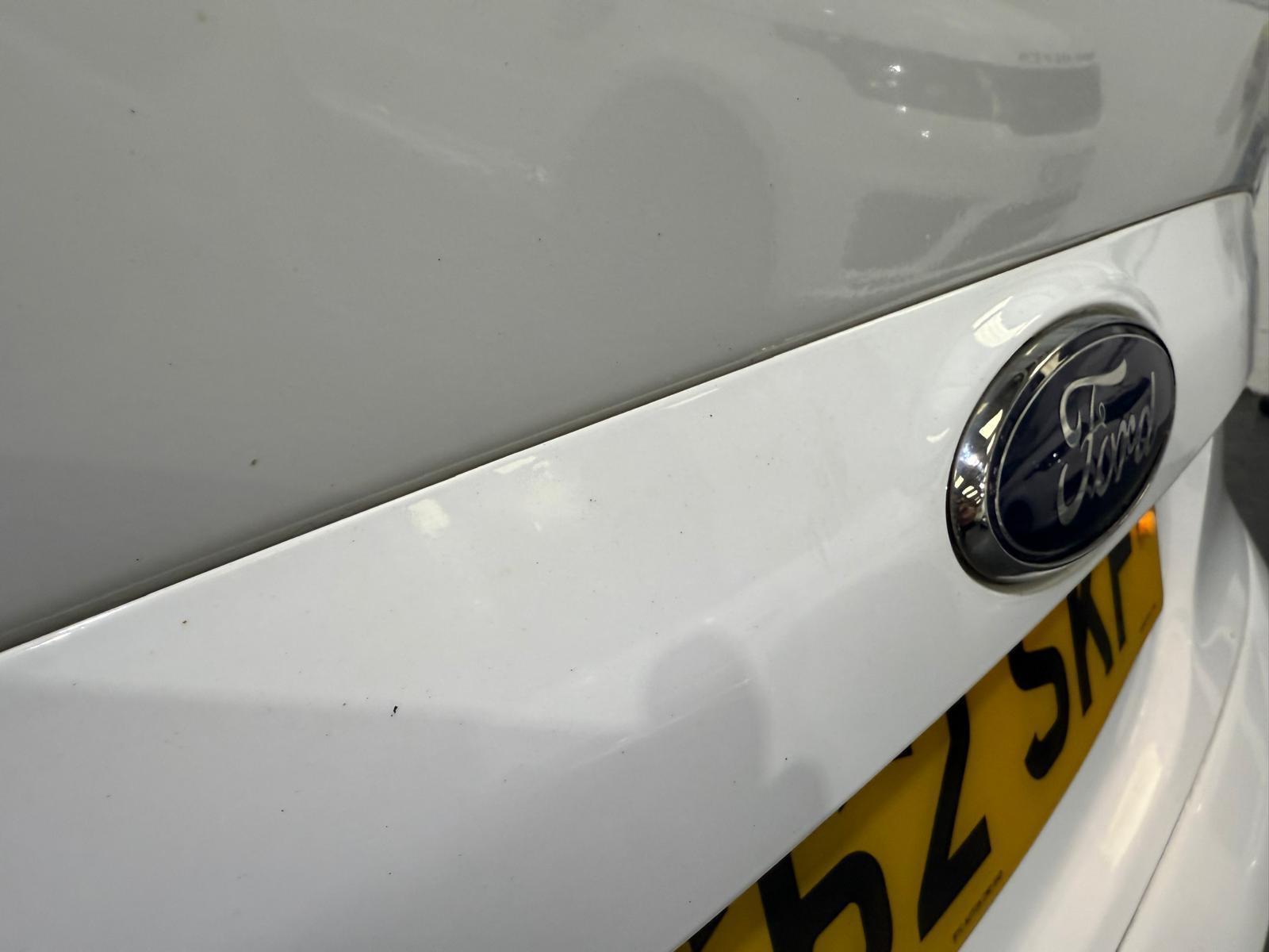 Ford Kuga - Image 14