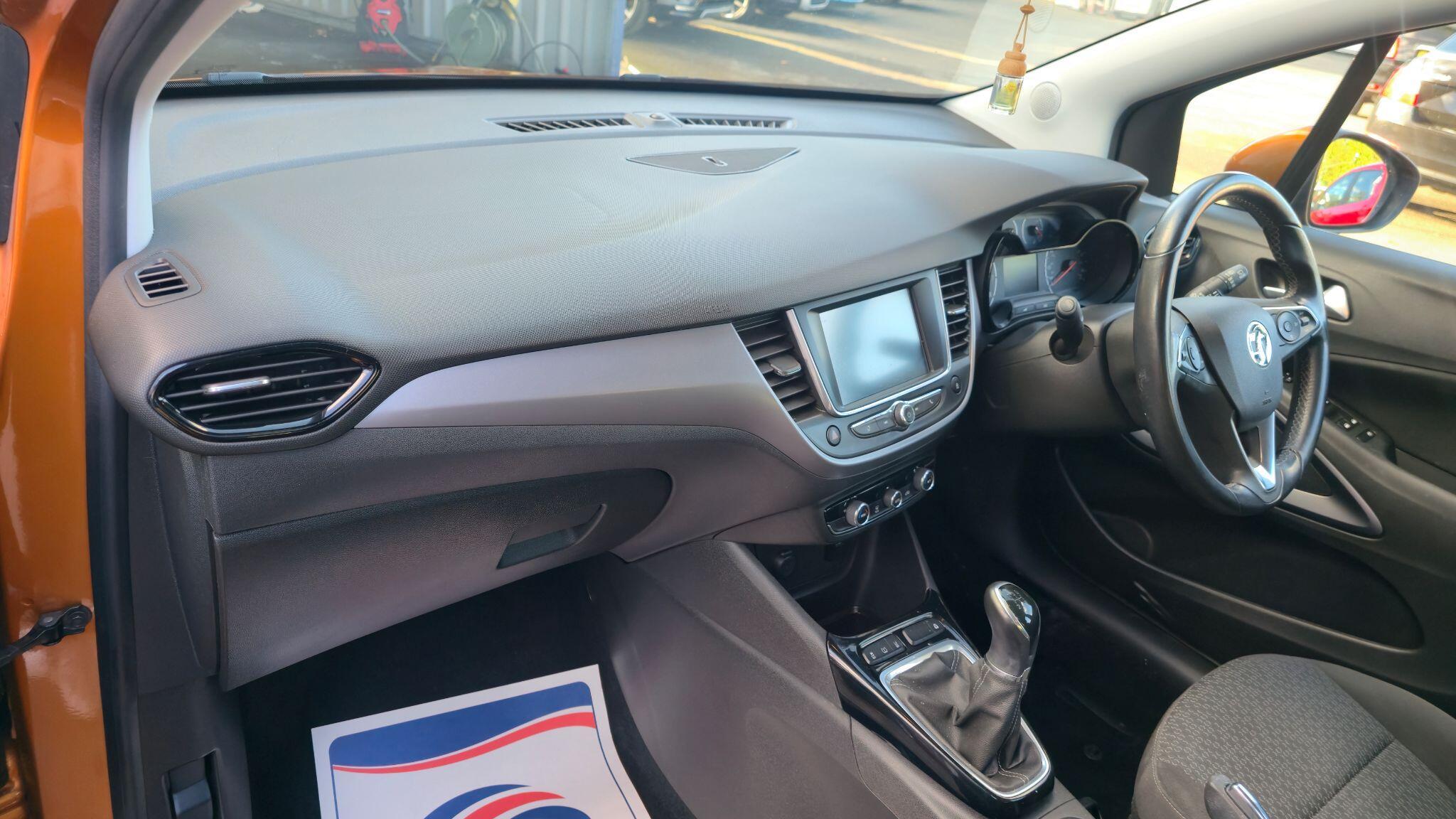 Vauxhall Crossland X - Image 9