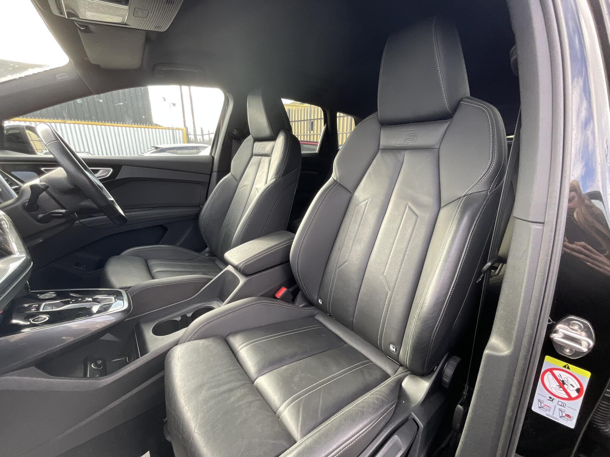Audi Q4 E-Tron - Image 13