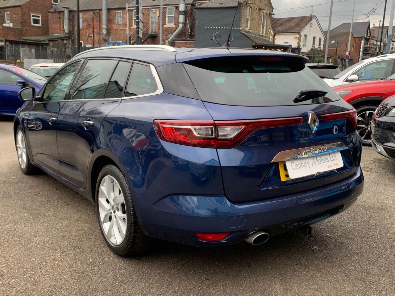 Renault Megane - Image 23