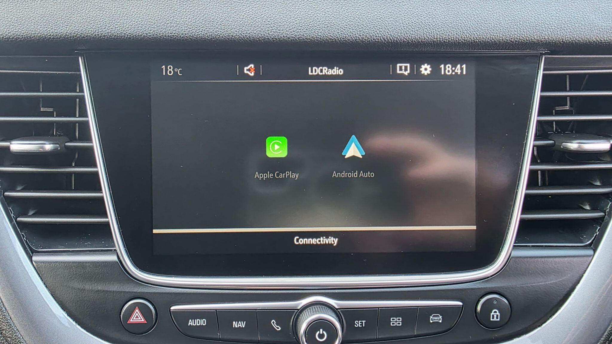 Vauxhall Grandland X - Image 26