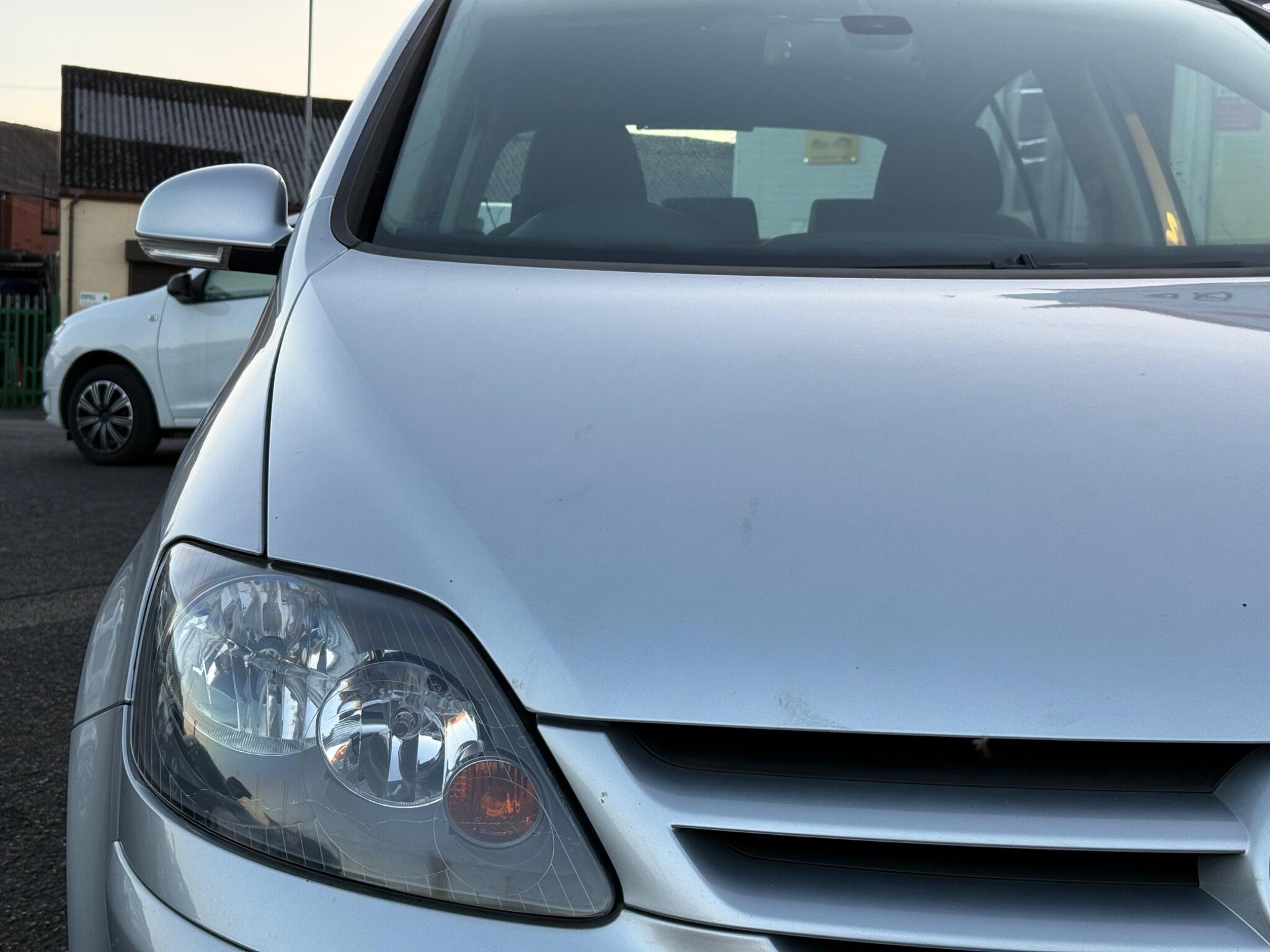 Volkswagen Golf Plus - Image 8