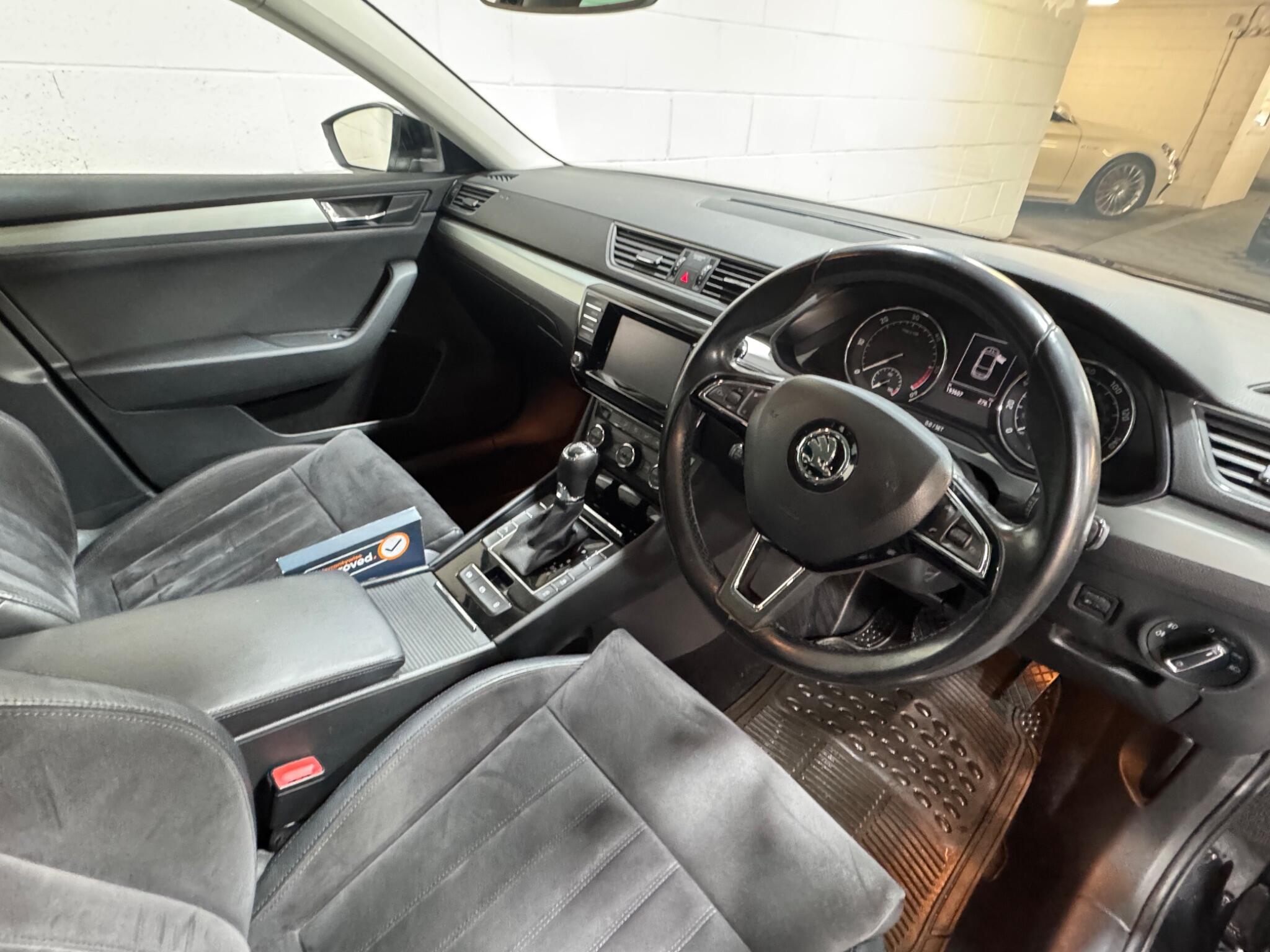 Skoda Superb - Image 8