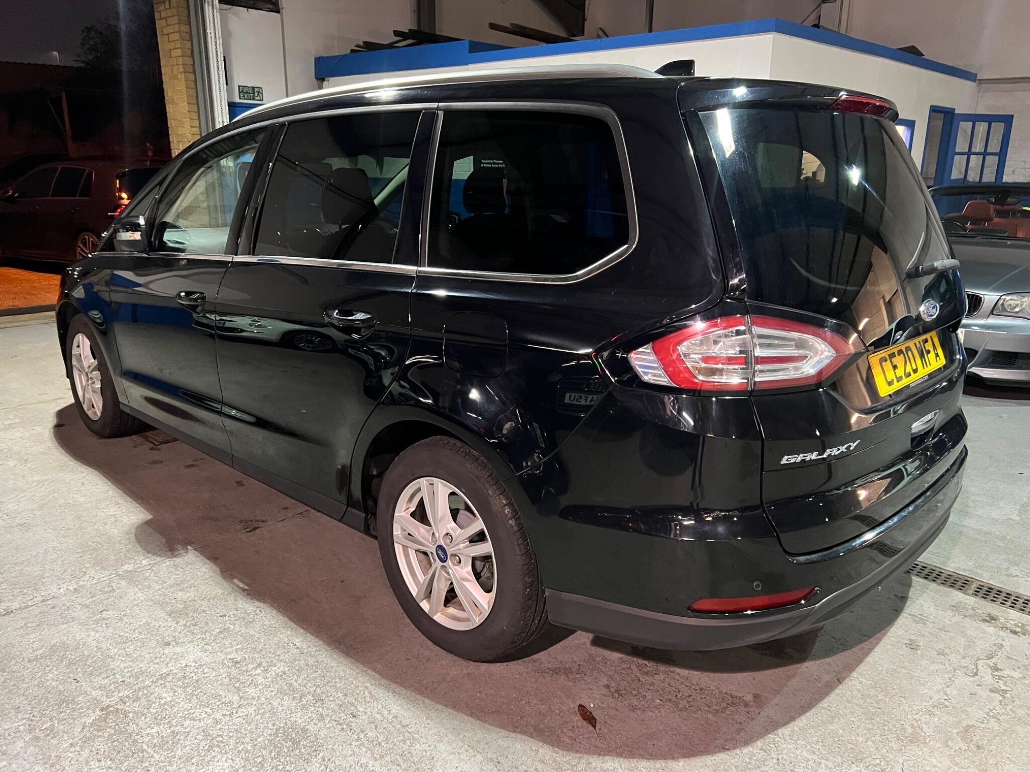 Ford Galaxy - Image 11