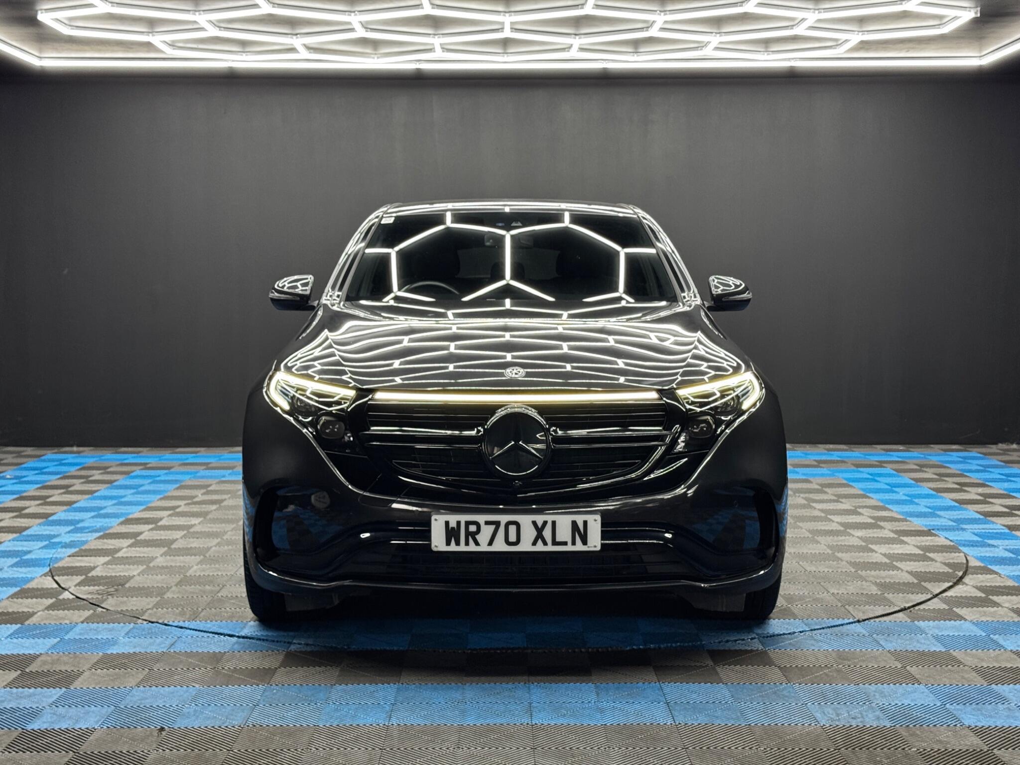 Mercedes Eqc - Image 2