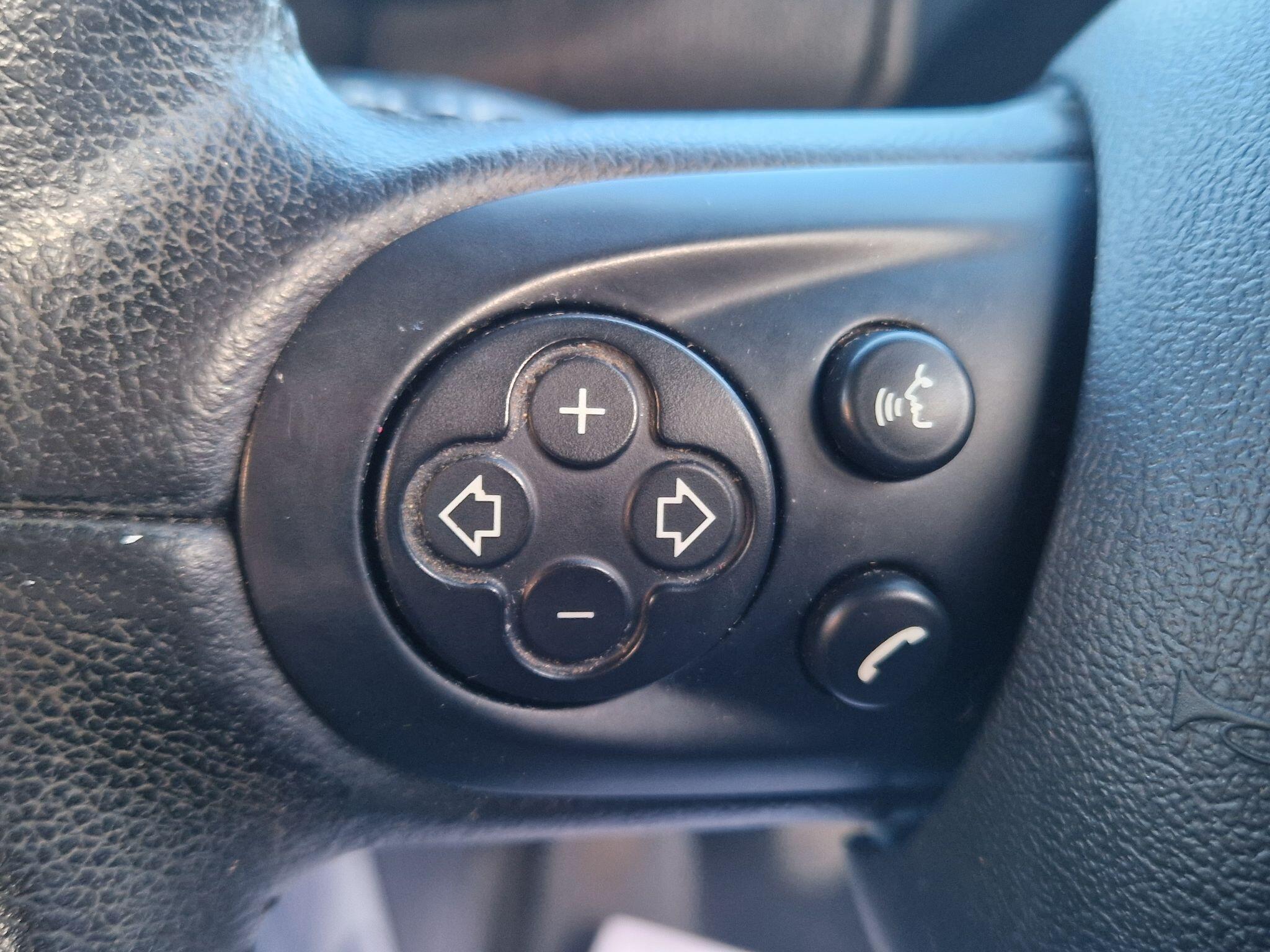 MINI Paceman - Image 31