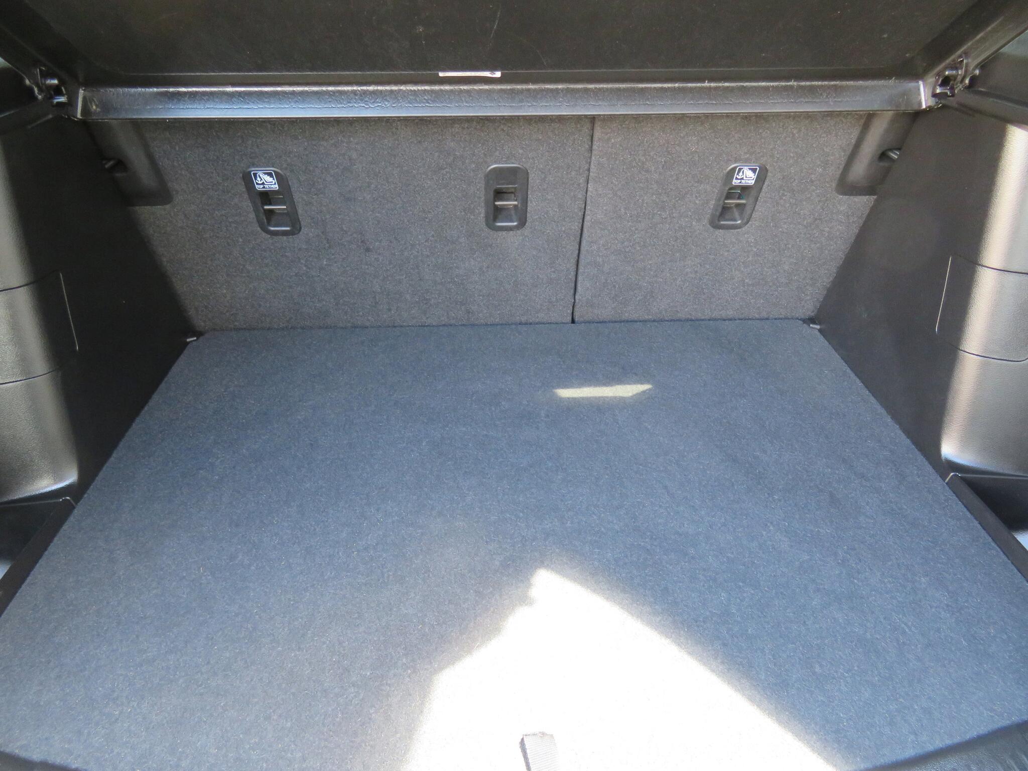 Suzuki S-Cross - Image 10