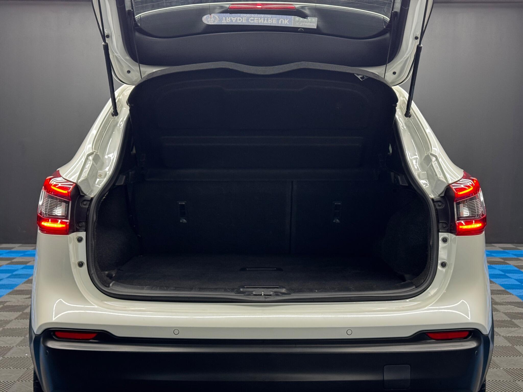 Nissan Qashqai - Image 33