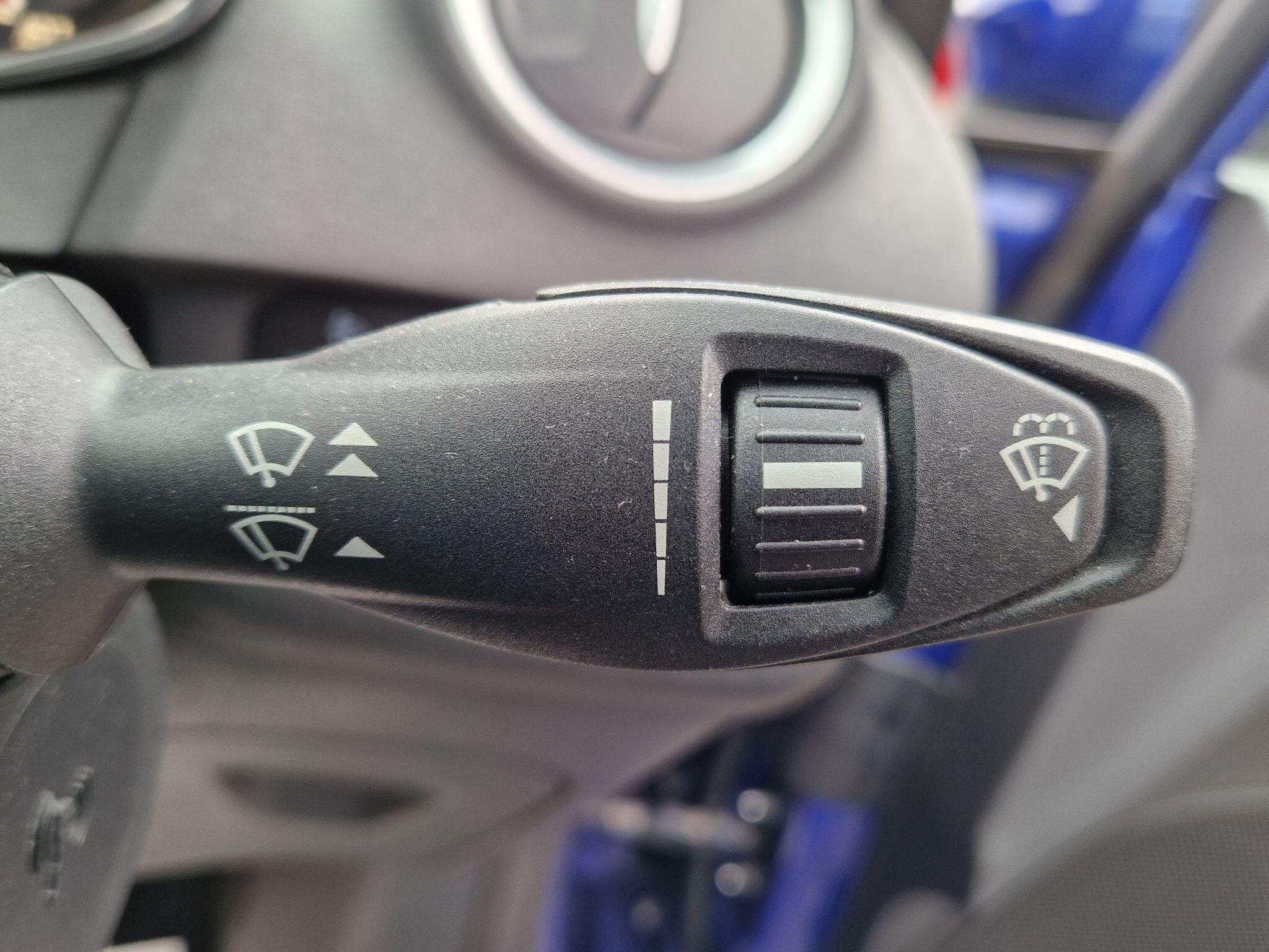 Ford Fiesta - Image 42