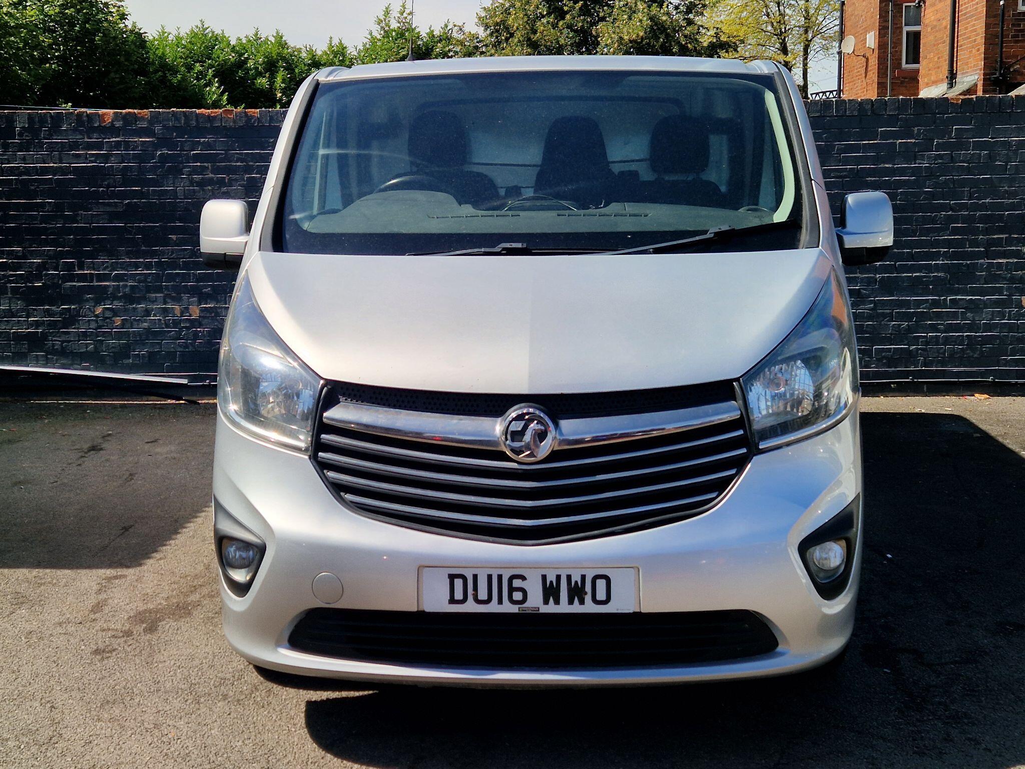 Vauxhall Vivaro - Image 4