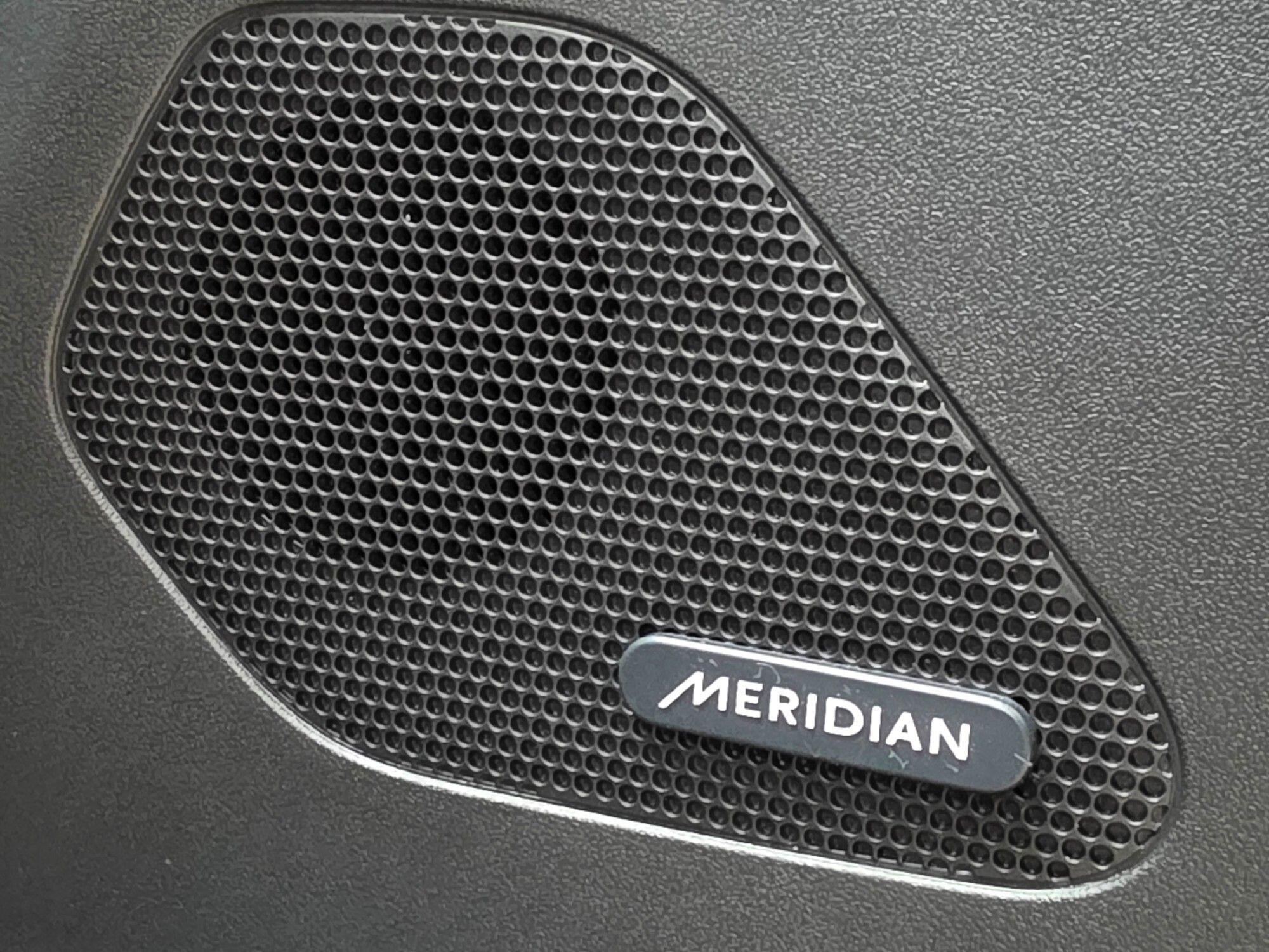 Jaguar F-Pace - Image 22