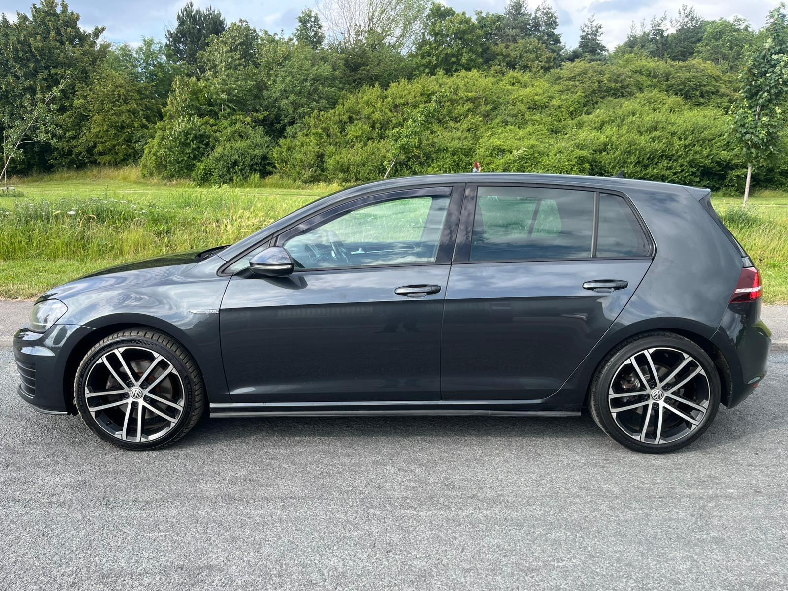 Volkswagen Golf - Image 5