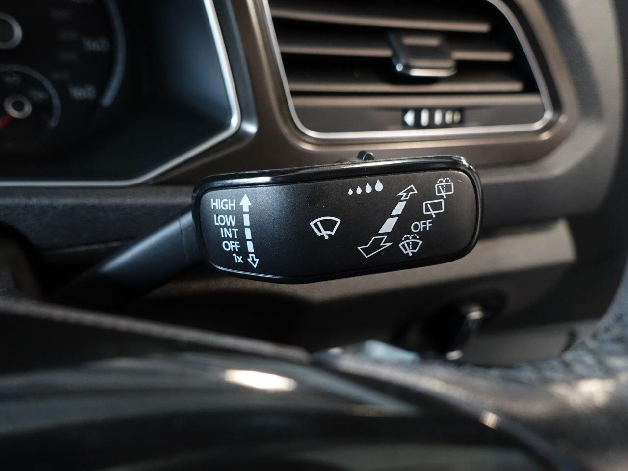 Volkswagen T-Roc - Image 28