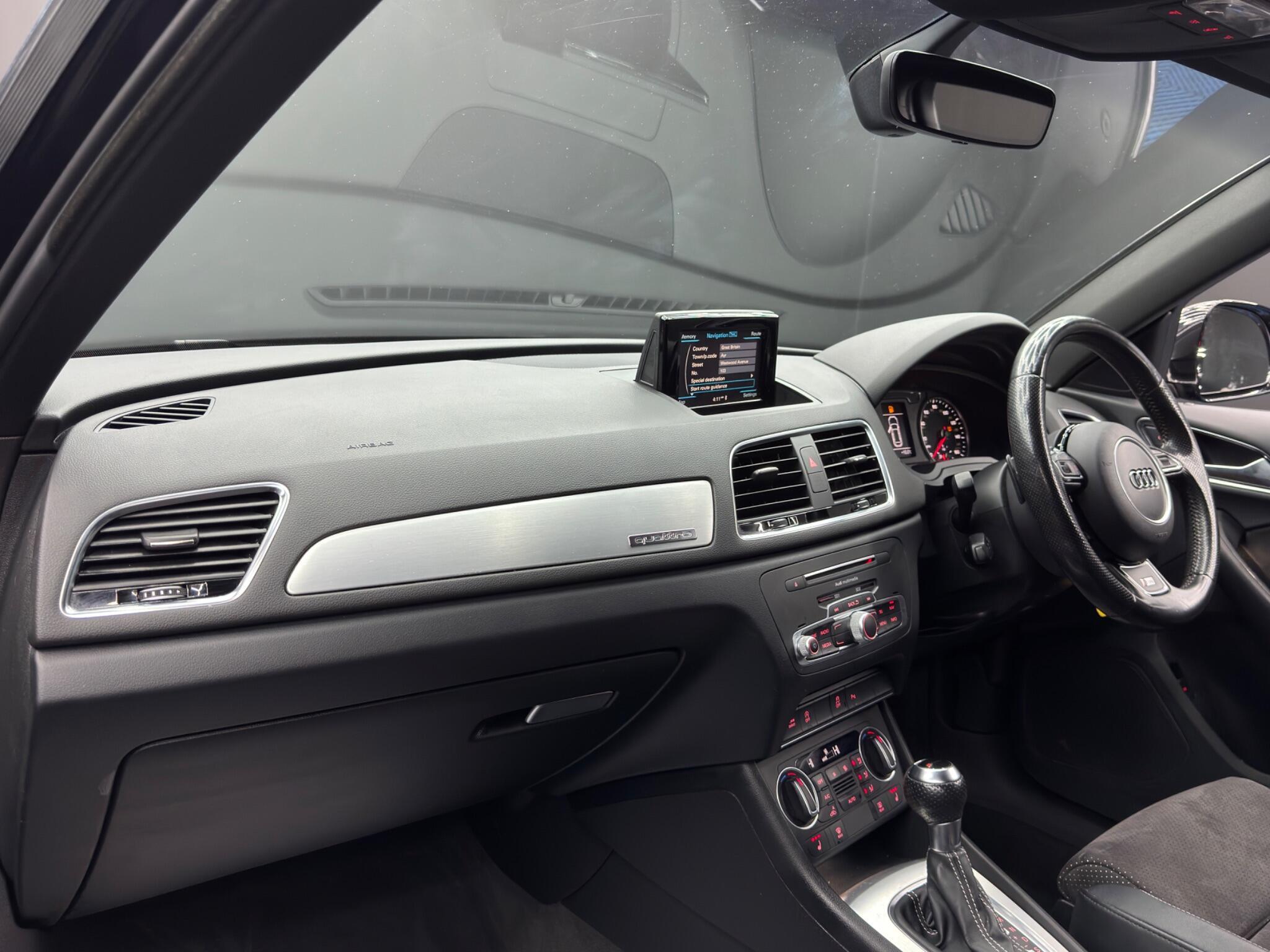 Audi Q3 - Image 11