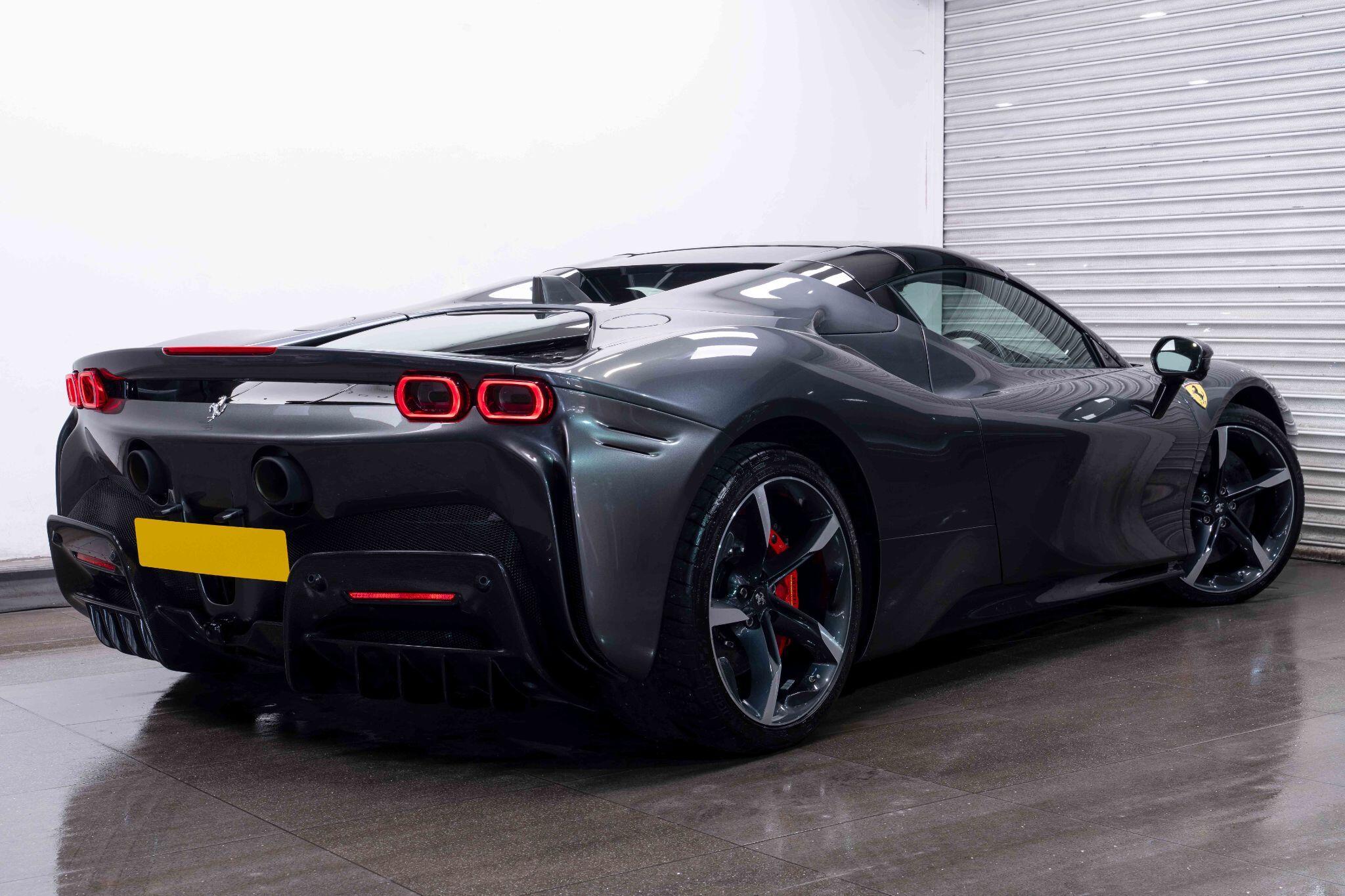 Ferrari SF90 Spider - Image 4