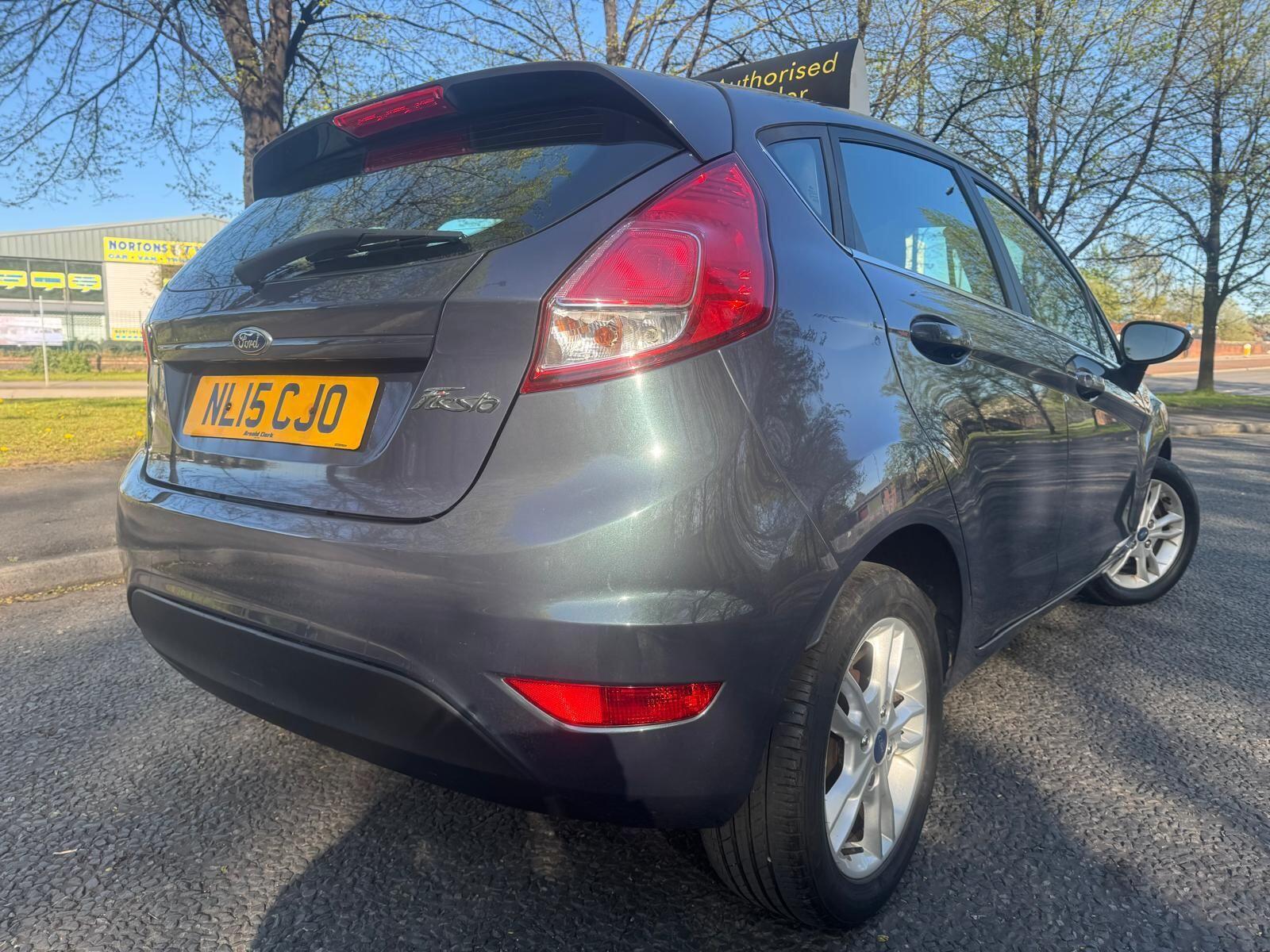 Ford Fiesta - Image 9