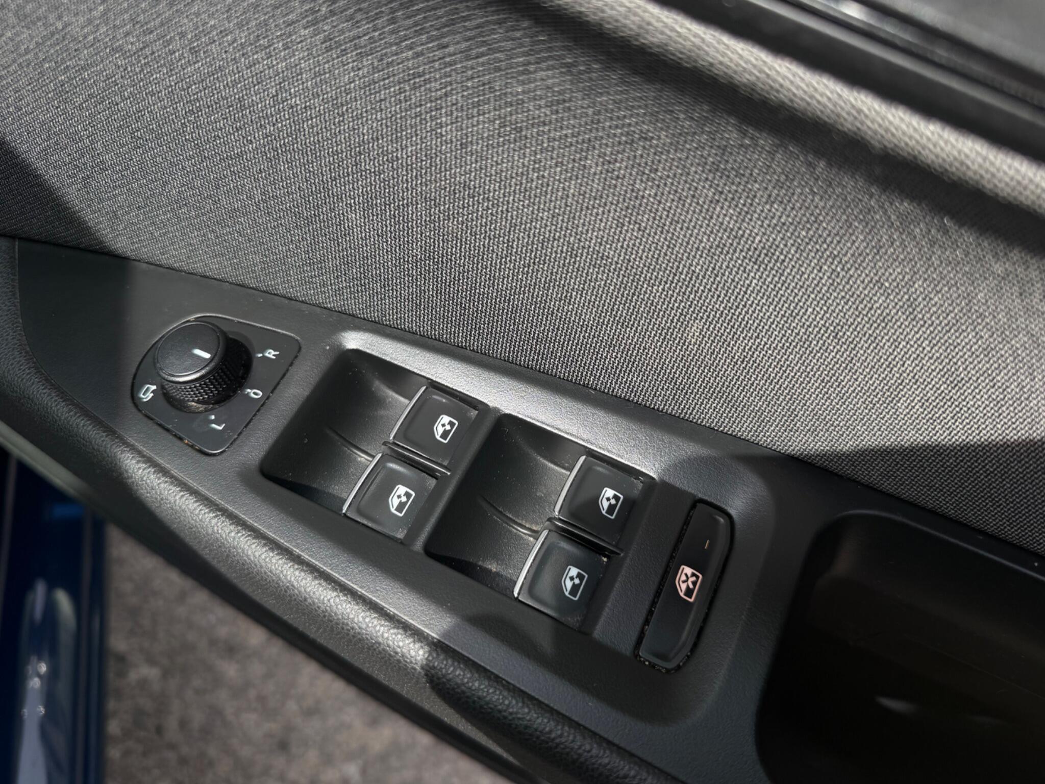 SEAT Leon - Image 19