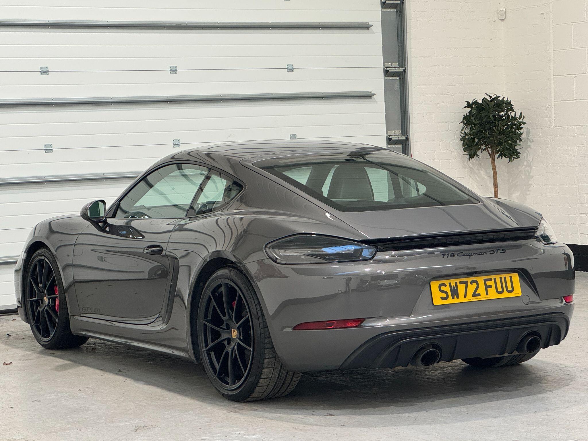 Porsche 718 Cayman - Image 17