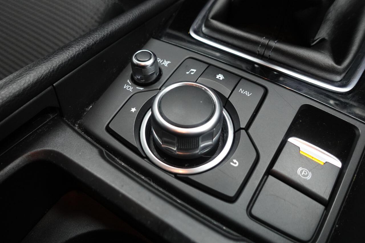 Mazda MAZDA3 - Image 32