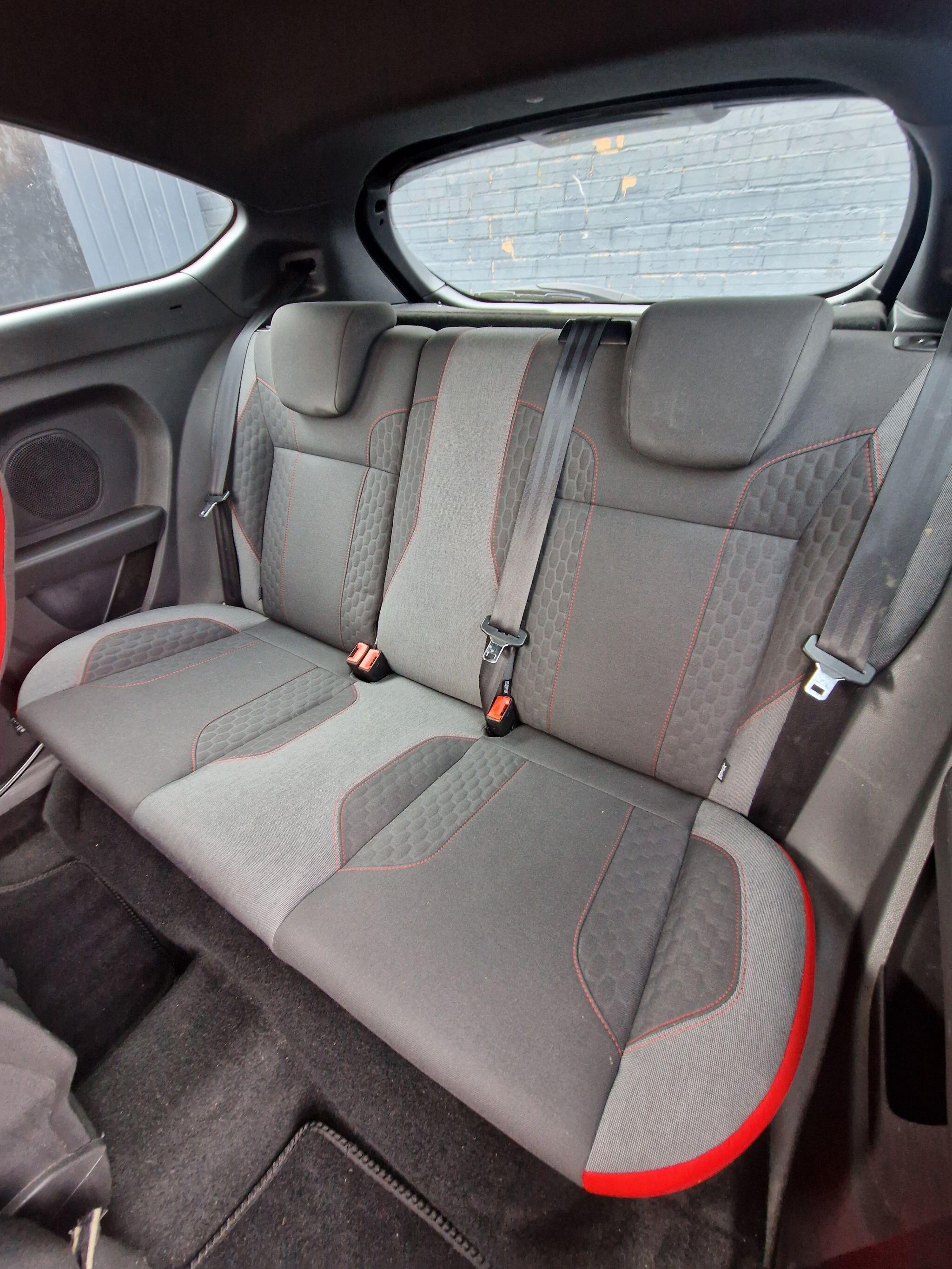 Ford Fiesta - Image 41